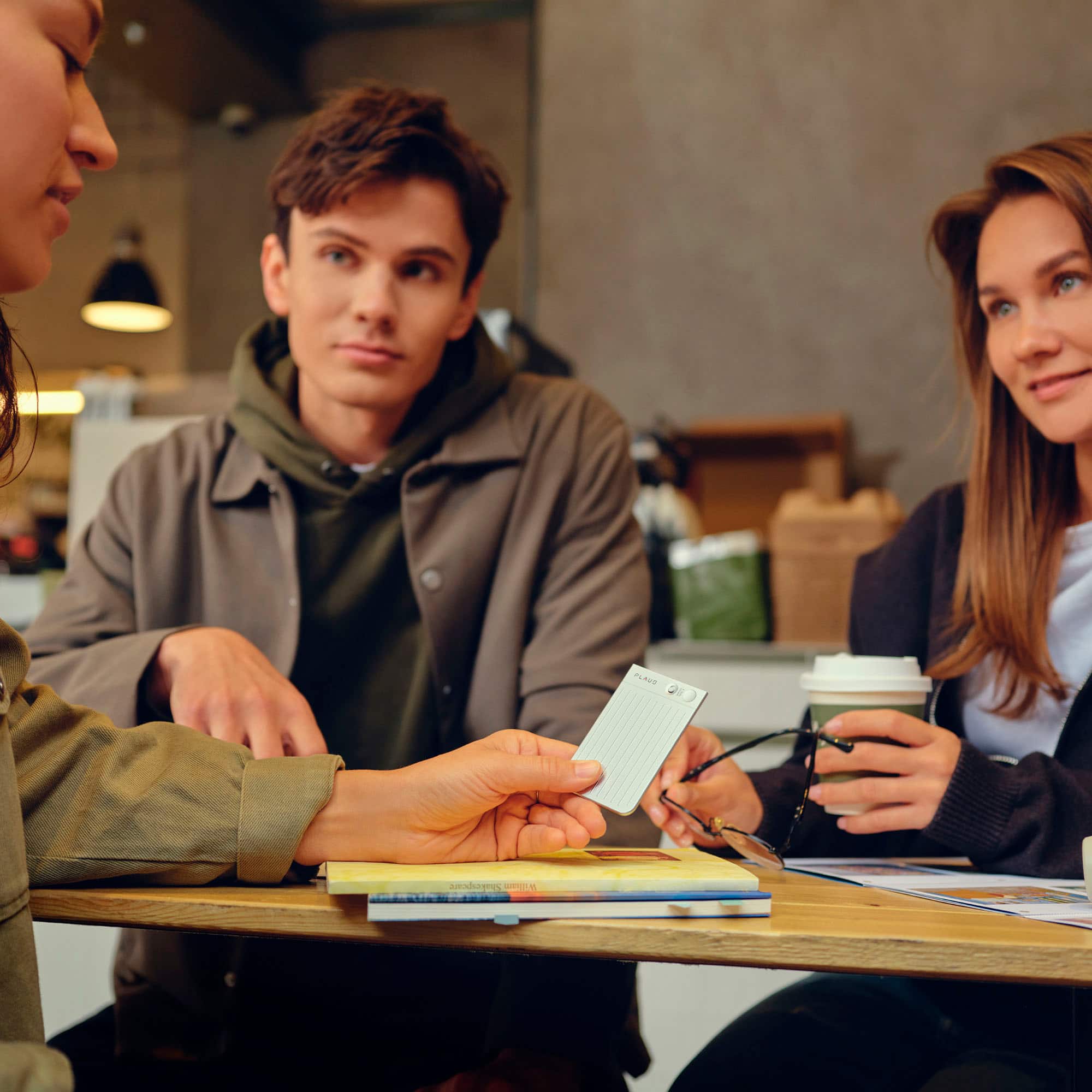 The text on the image is "PLANED alimpoir N 1."