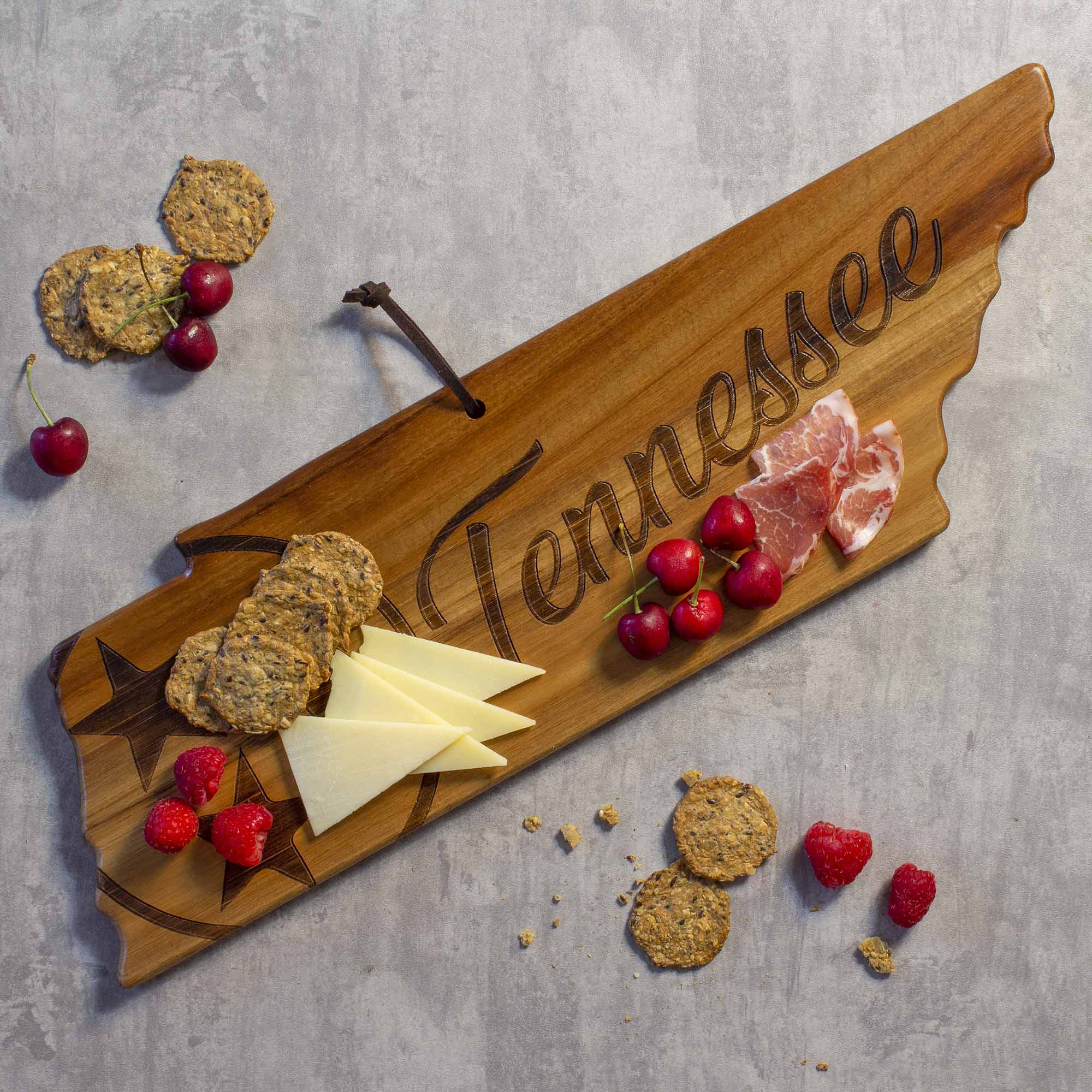 Angle. Rock & Branch - Origins Series Tennessee Cutting Board.