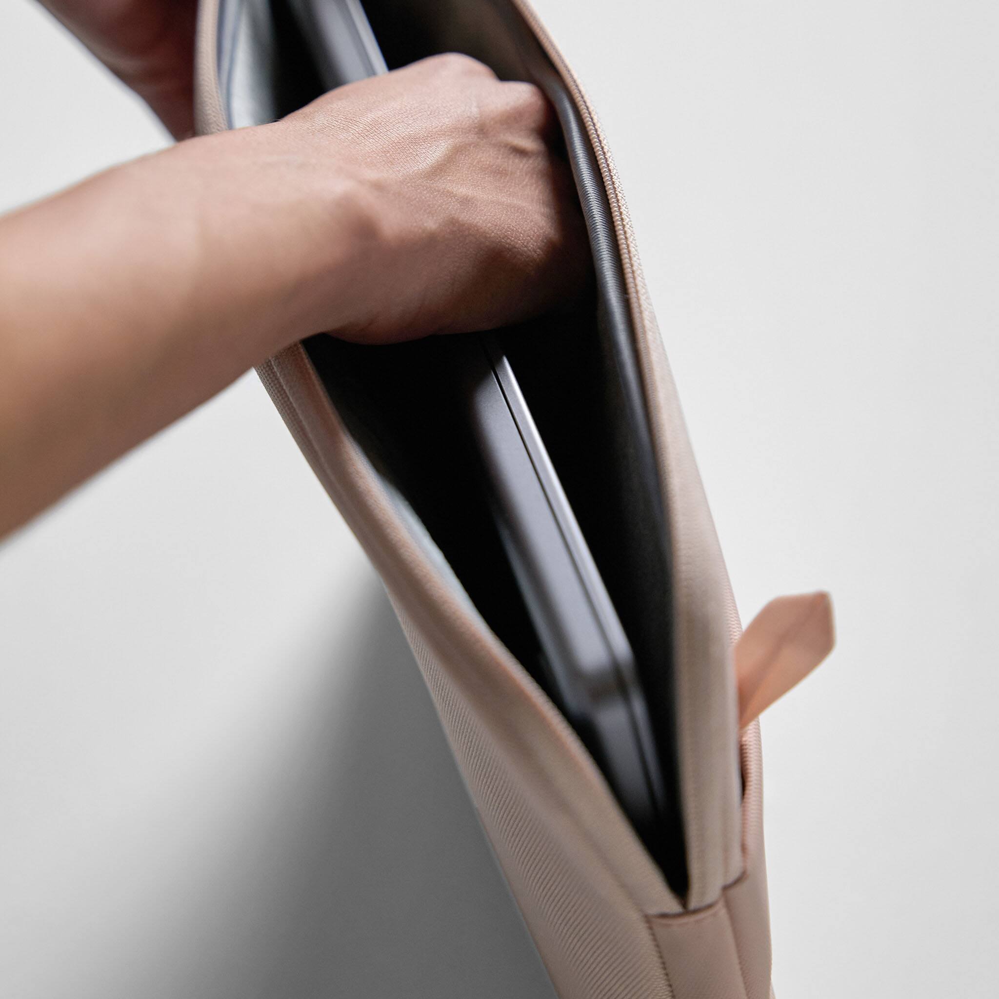 Alt View 13. Incase - A.R.C. Sleeve for 14" Laptop - Peach.