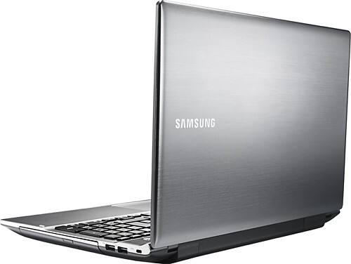 Alt View Standard 1. Samsung - 15.6" Laptop - 4GB Memory - 750GB Hard Drive - Silver.