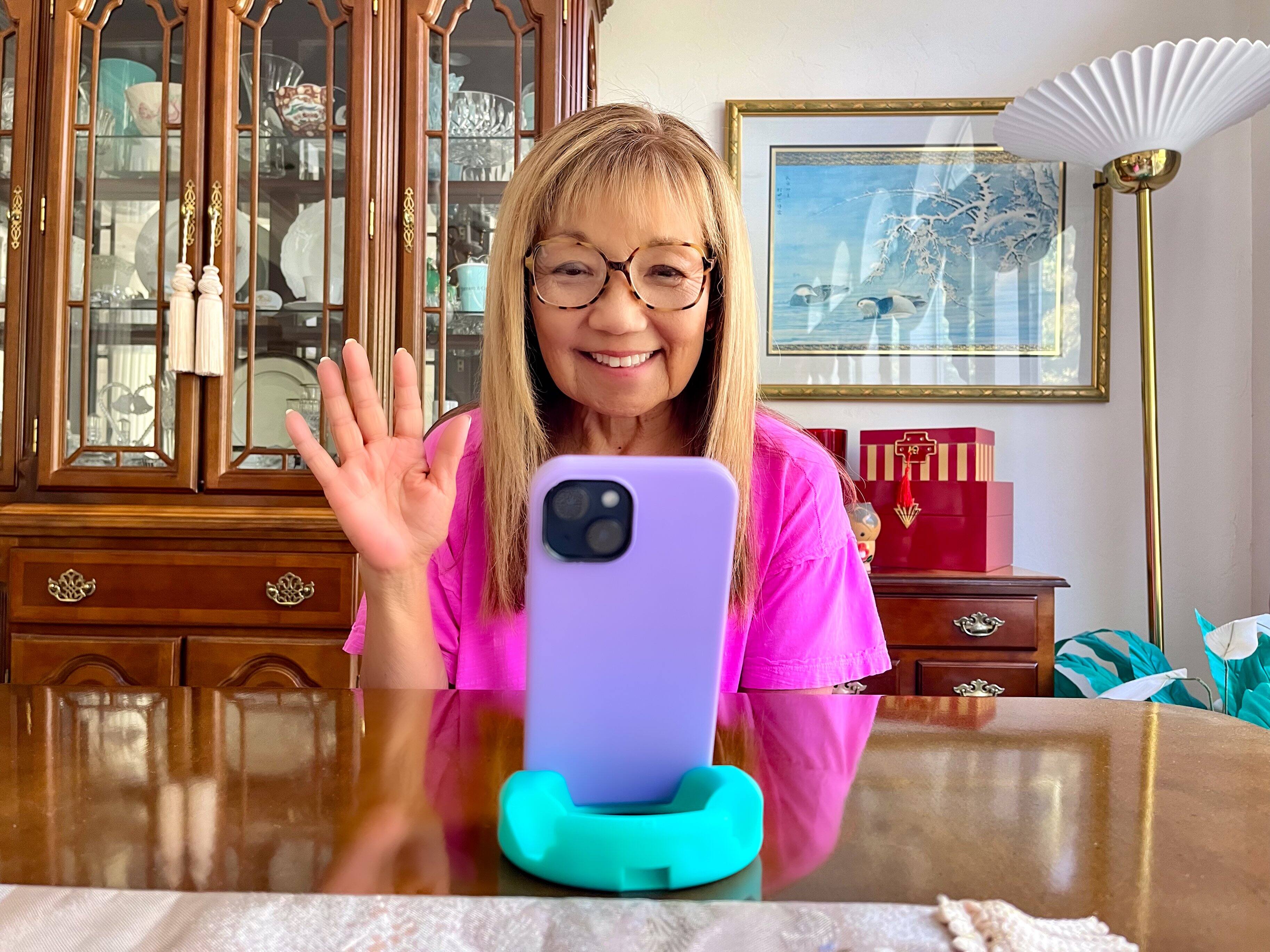 Alt View 3. GoBrands - GoDonut PLUS+ - Teal.