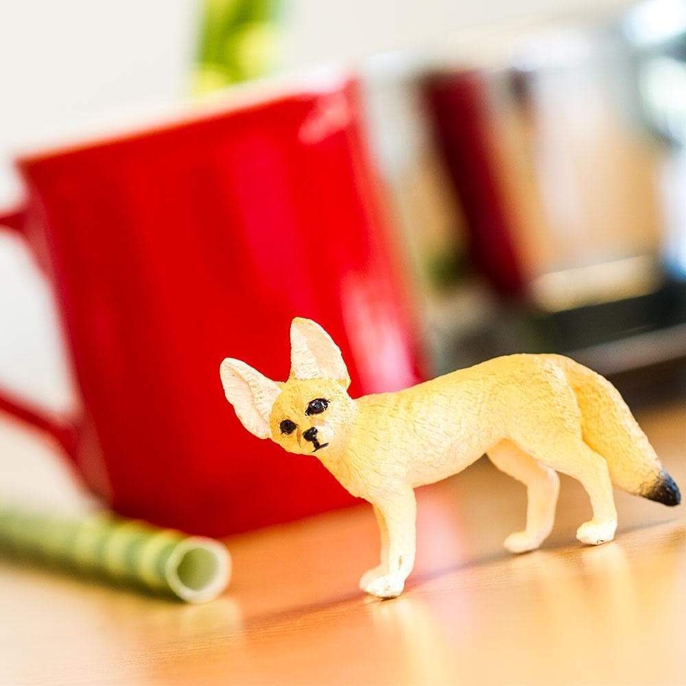 Angle. Safari Ltd. - Fennec Fox Toy Figurine.
