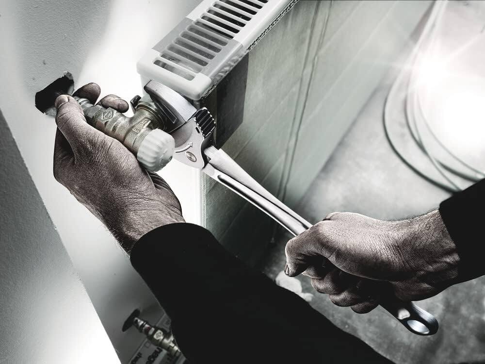 Angle. Wera - Wera 6004 Joker XXL Self-Setting Spanner (05020102001), 24–32 mm / 15/16"–1 1/4", 322 mm.