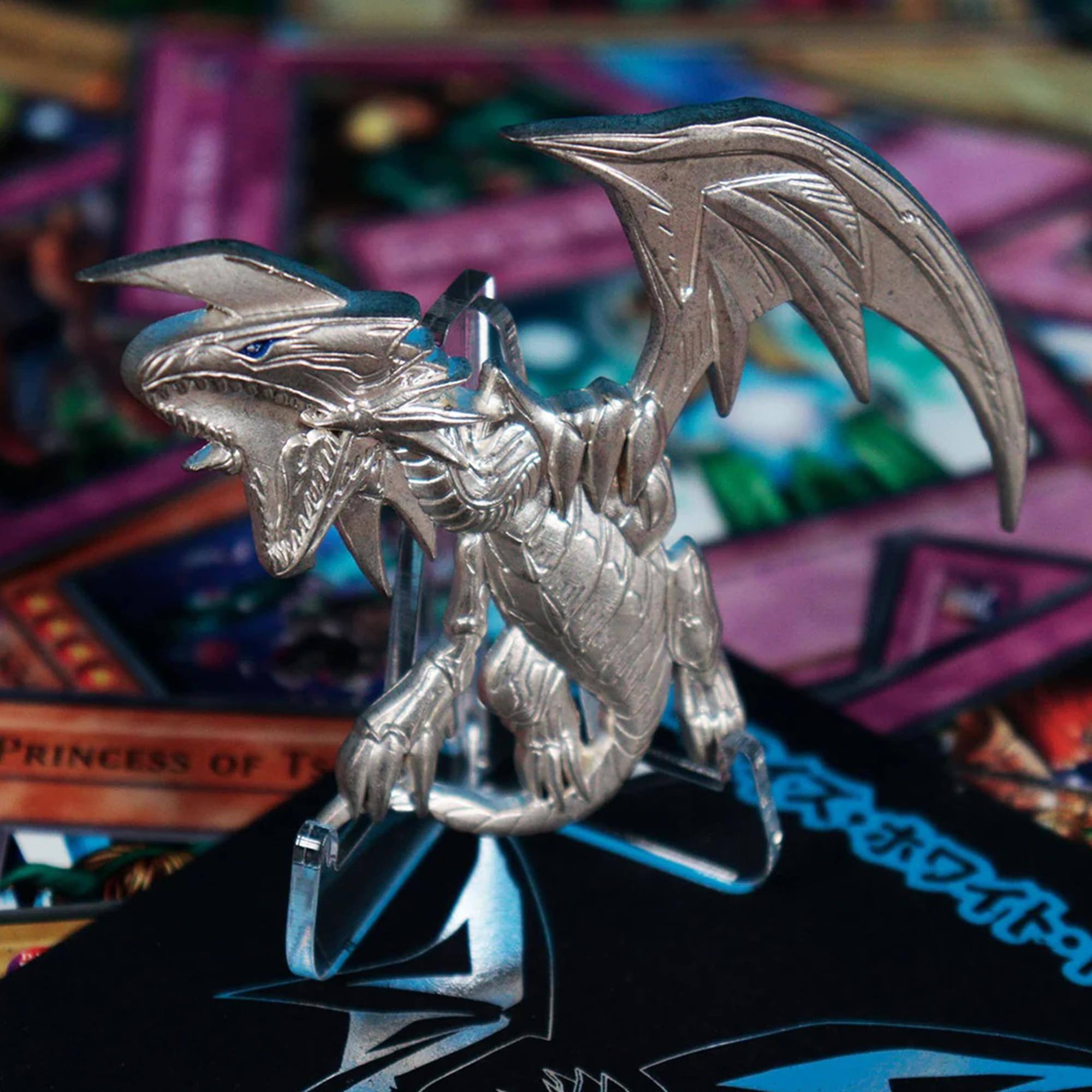 Alt View 1. Fanattik - Yu-Gi-Oh! Blue Eyes White Dragon Limited Edition .999 Silver-Plated Pin - Silver.