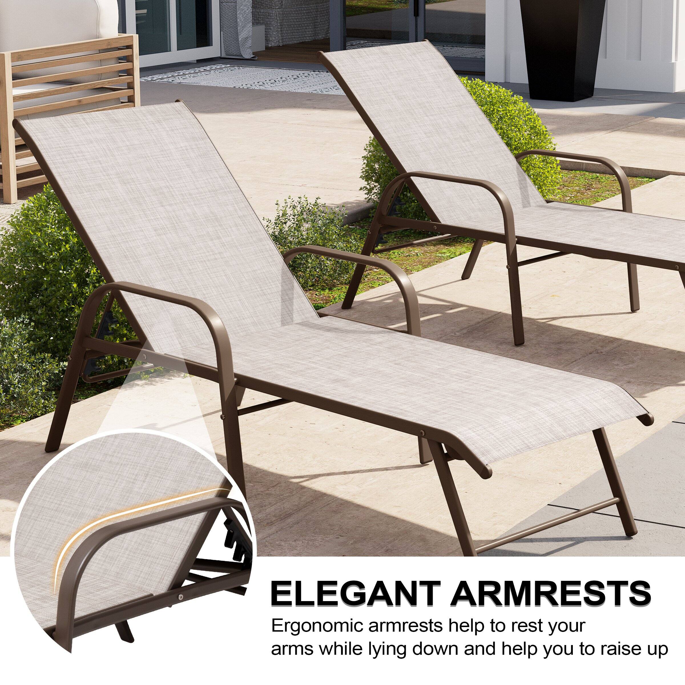 ELEGANT ARMRESTS  
Ergonomic armrests help to rest your arms while lying down and help you to raise up