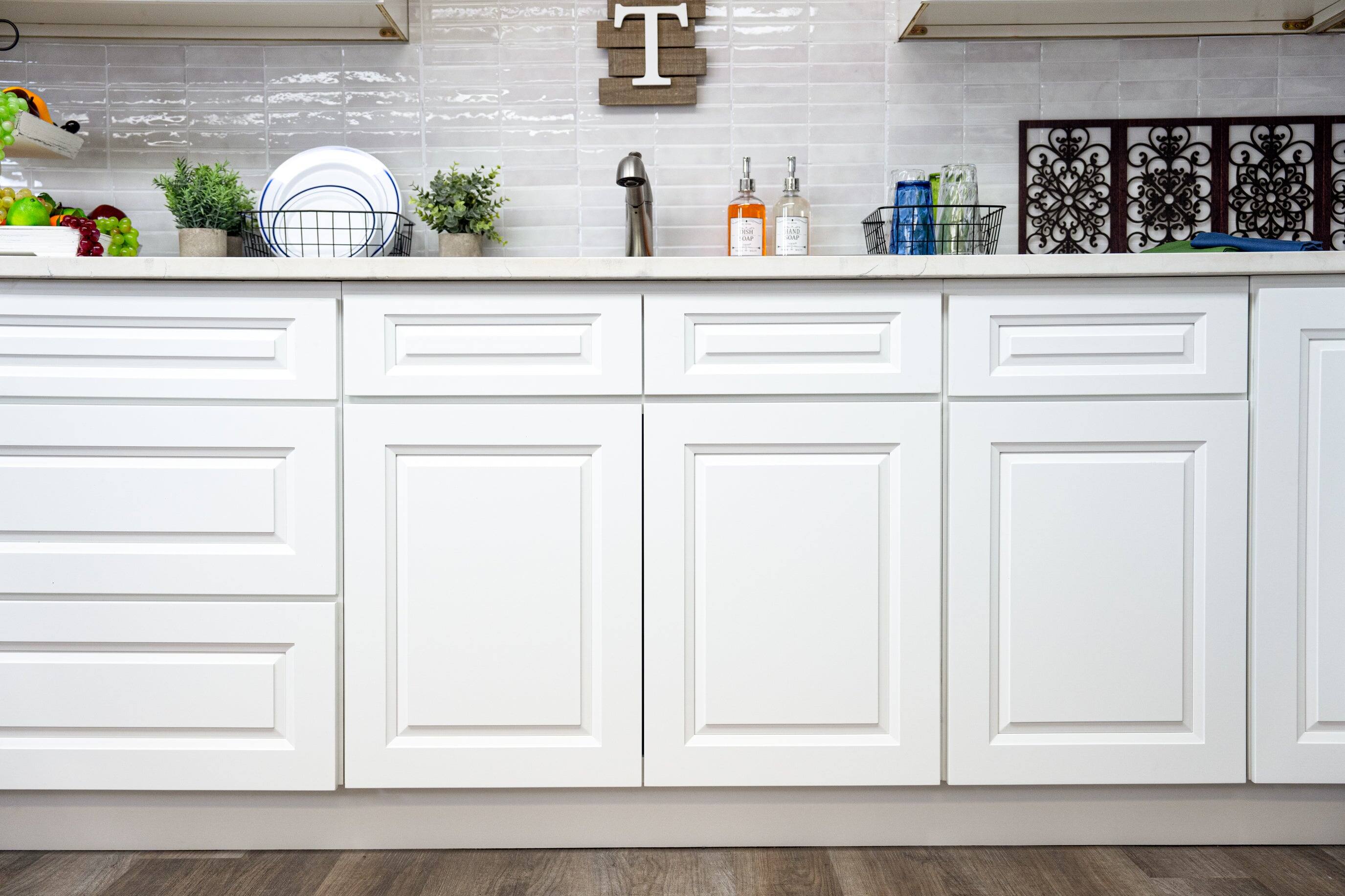 Alt View 4. Boyel Living - 24 Inch Glacier White 3 Drawer Kitchen Base Cabinet with Soft Close - Glacier White.