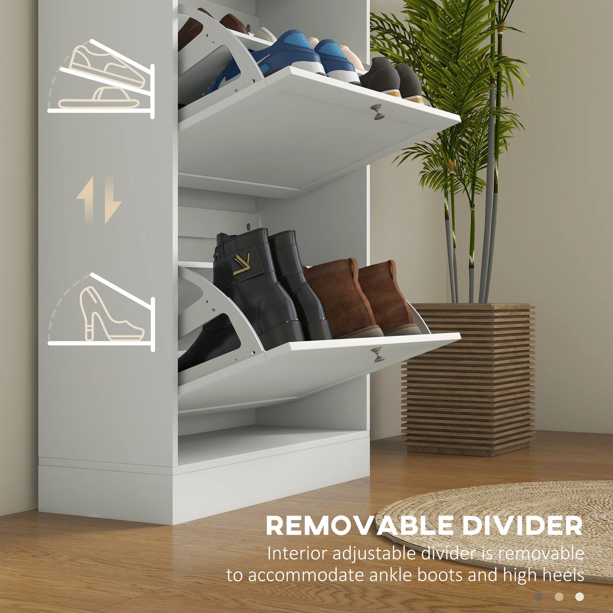 REMOVABLE DIVIDER
Interior adjustable divider is removable to accommodate ankle boots and high heels