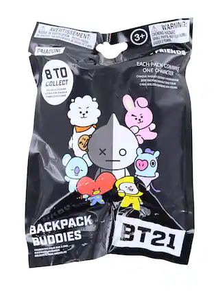 RISQUE DE SUFFOCATION: NE CONVIENT PAS AUX ENFANTS DE MOINS DE 3 ANS
AVERTISSEMENT: CHOKING HAZARD - SMALL PARTS. NOT FOR CHILDREN UNDER 3 YEARS.
8 TO COLLECT
A COLLECTIONNER - STCK ZUM SAMMELN - PARA COLECCIONAR
EACH PACK CONTAINS ONE CHARACTER
CHAQUE PAQUET CONTIENT 1 PERSONNAGE
JEDER PACK ENTHÄLT EINE FIGUR
CADA BOLSITA CONTIENE UNA FIGURA
BACKPACK BUDDIES
PENDENTIFS POUR SAC À DOS - RUCKSACKANHÄNGER - COLGANTE PARA MOCHILAS
BT21
