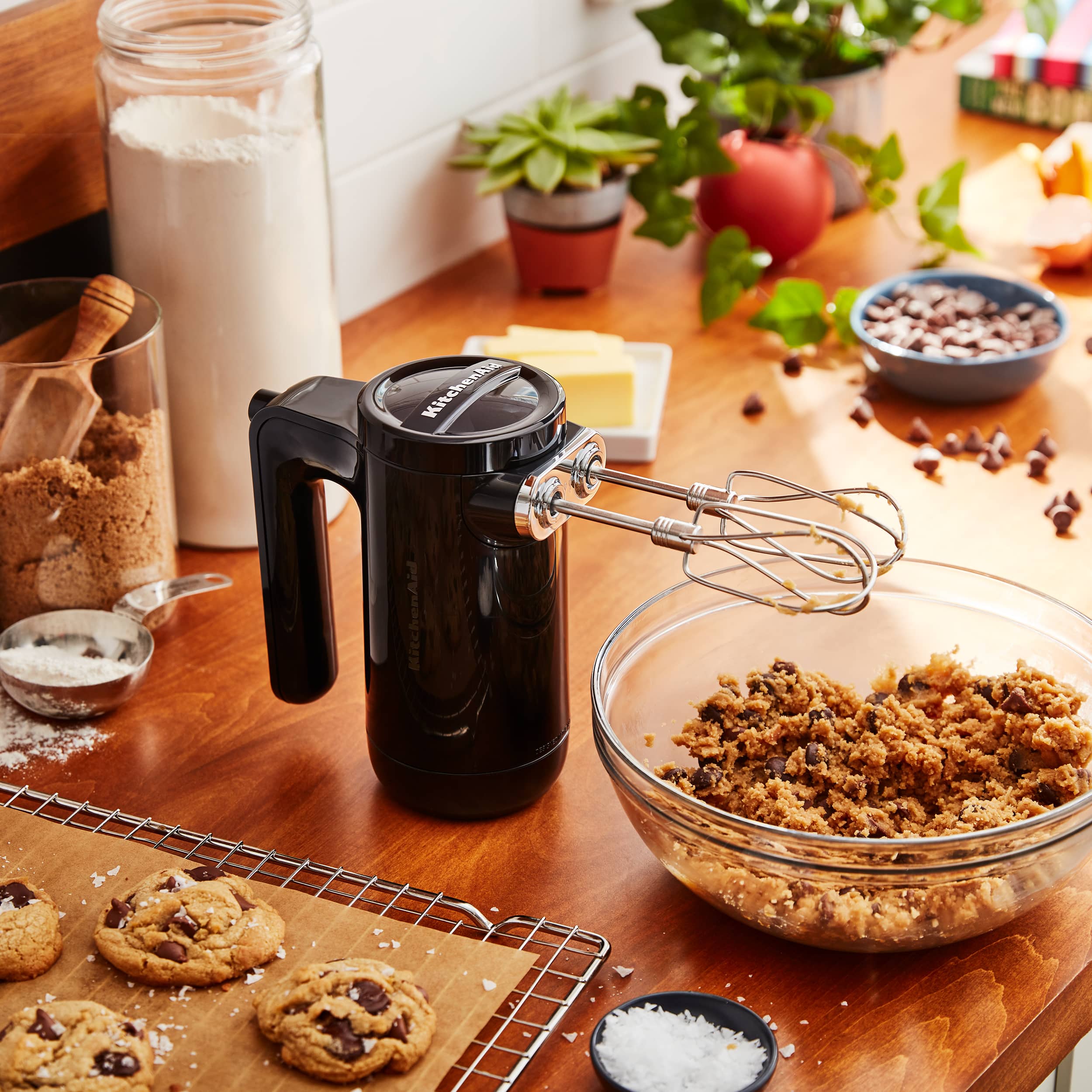 Alt View 1. KitchenAid - Cordless 7 Speed Hand Mixer - Onyx Black.