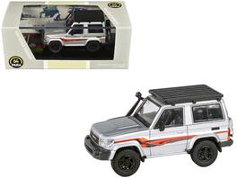 2014 Toyota Land Cruiser LC 71 with Graphics 1/64 Diecast Model Car by Paragon Models - Silver Metallic