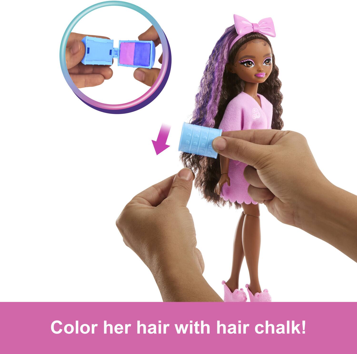Color her hair with hair chalk!