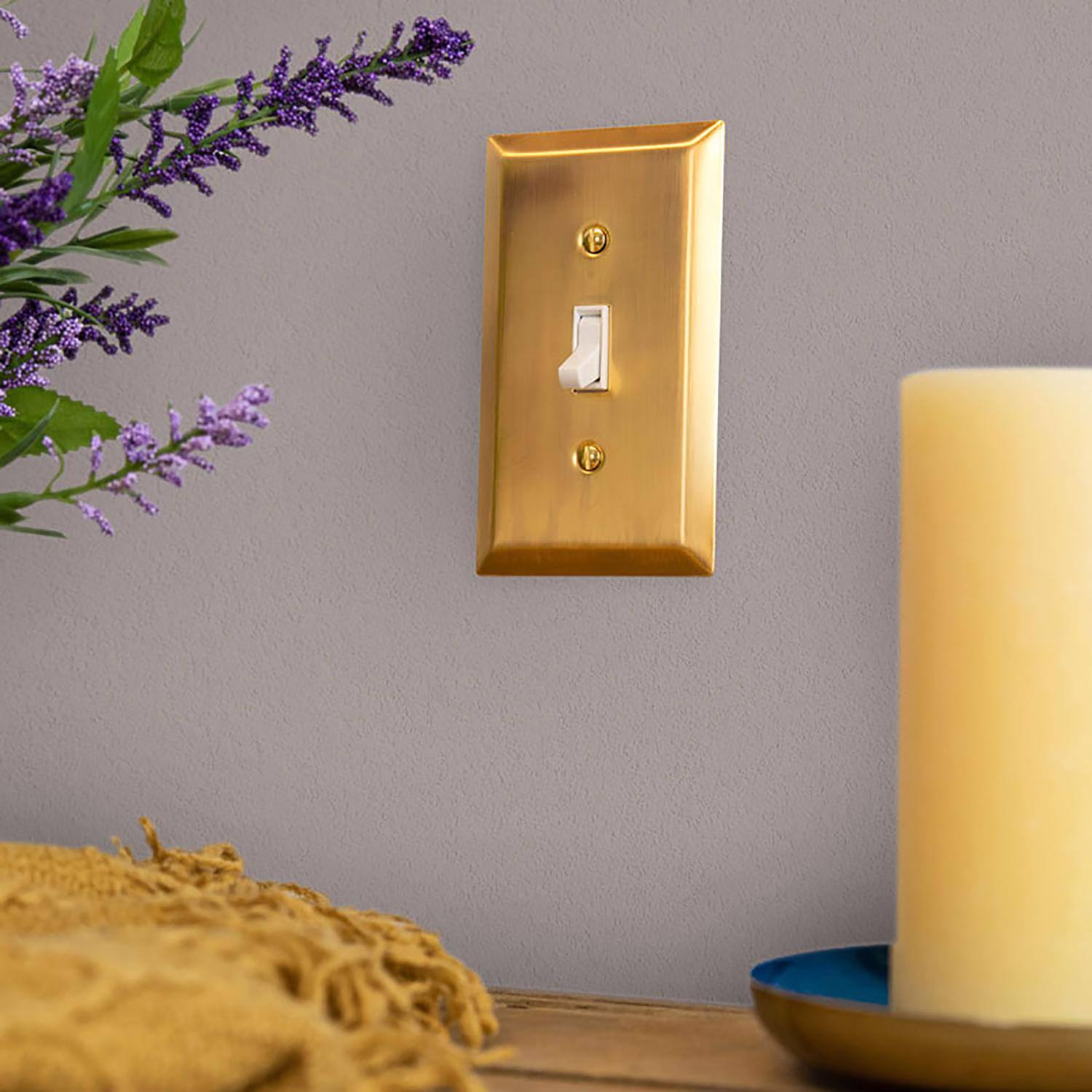 Left. AMERELLE - Amerelle Century Satin Brass 2 gang Stamped Steel Toggle Wall Plate 1 pk - Brass.