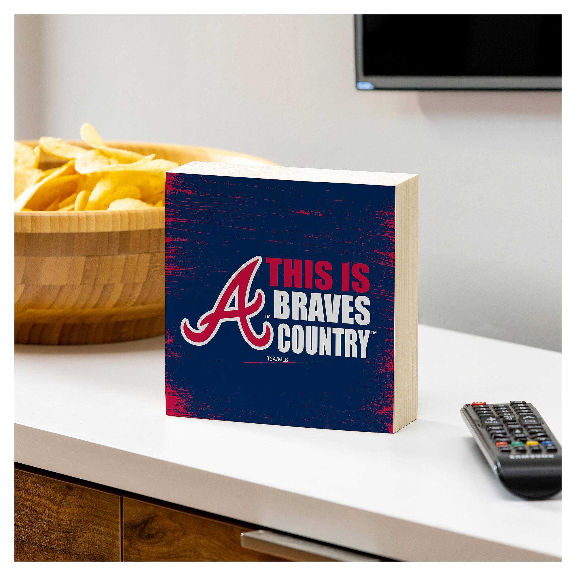 THIS IS A BRAVES COUNTRY  
TSA/MLB