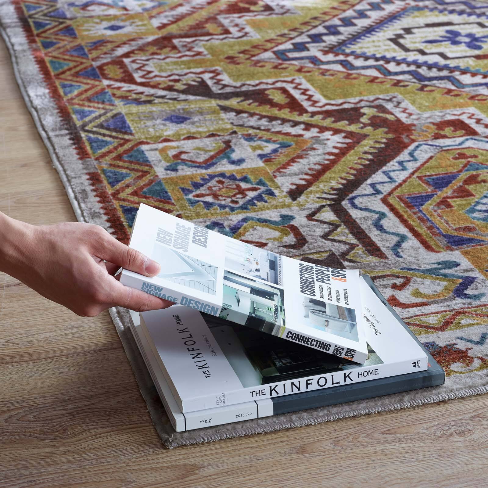 NEW SIGNAGE DESIGN  
PEOPLE SPA SIGNAGE  
NEW CONMETIG  
I BUE O I DESIGN  
HOME  
Delingno K  
CONNECTING PEOPLE  
TEKINFOLK  
THE SPA HOME  
THE KINFOLK  
Bais aLIE  
2015.142 -2 -