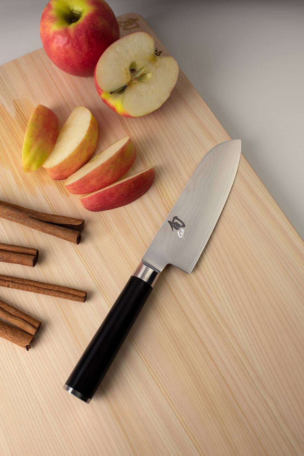 Alt View 3. Shun - Classic Santoku Knife, 5.5 Inch - Black.