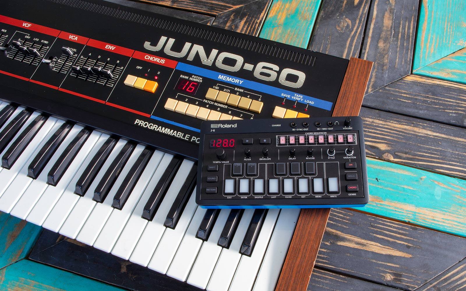 VCF RES ENV JIIL LPO KYRO mu lIIT II 1 VCA EVEL ENV A D S JUNO-60 CHORUS M4 A OFF I B BANK PATCH NUMBER MEMORY 86 1(6) 2(7) BANK a 3 a SAVE TAPE 2 5 VERIFY 3 PATCH LOAD 4 NUMBER 5 6 7 2 Roland CHARGE T0XM VOLUME PROGRAMMABLE PC J-6 - I IN-SYNC-OUT CHORE SEQUENCER 1 - 128.0 FILTER ENVELOPE TEMPO/VALUE GA A S DELAY SEVERS STYLE VARIATION : LaT SOUND A PAETERN CHORO ENTER SHUALE LAST CLEAR B MENU W GENKE