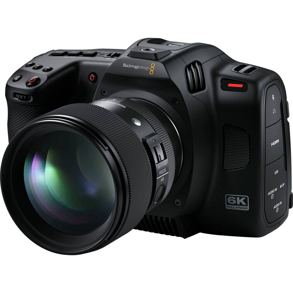 Blackmagicdesign ... I n I 11a 19 FOCUS AF 6K FULL FRAME HDMI USB AUDIO IN 1/4" AUDIO IN