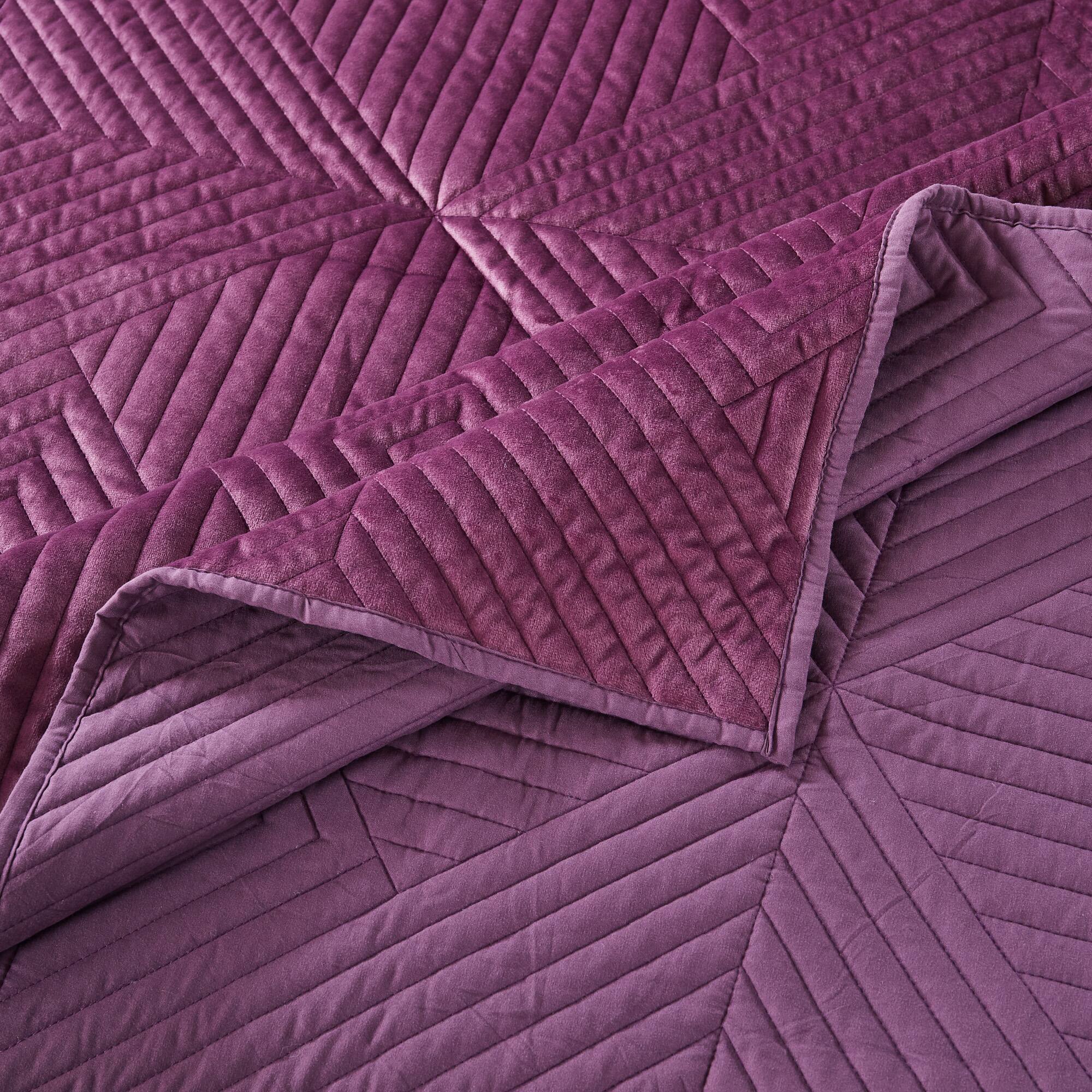 Angle. BreeBe - Riviera Velvet Mauve Sham Standard - Mauve.