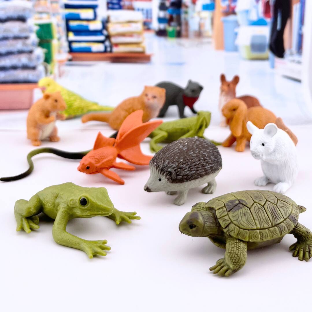 Alt View 3. Safari Ltd. - Pets Toob Toy.