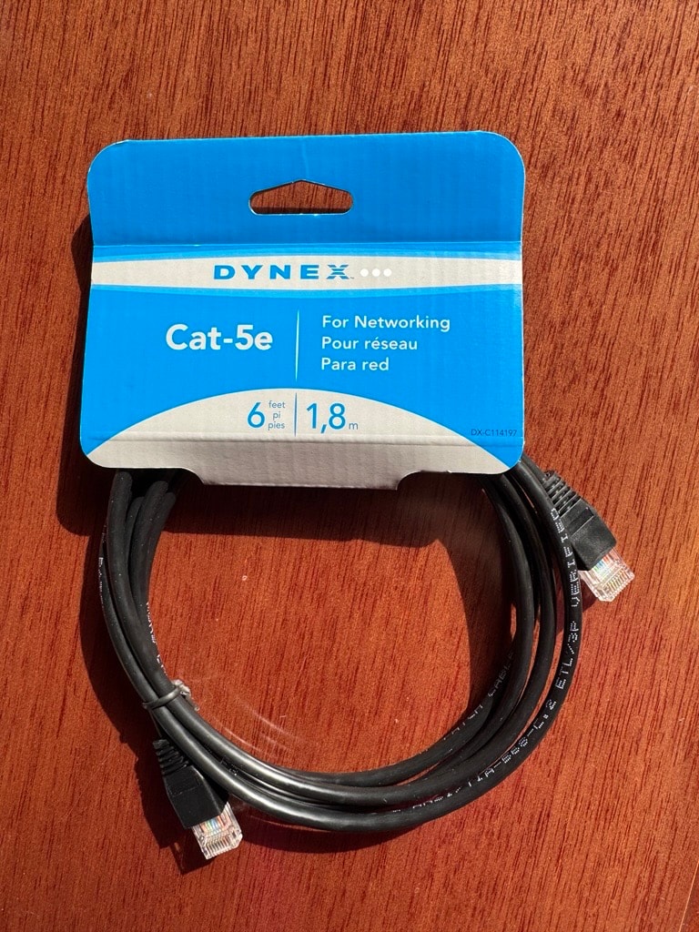 DYNEX Cat-5e For Networking Pour réseau Para red 6 feet 1,8m DX-C114197 VERIFIER SABLE ETL/SF hISN 5 helr