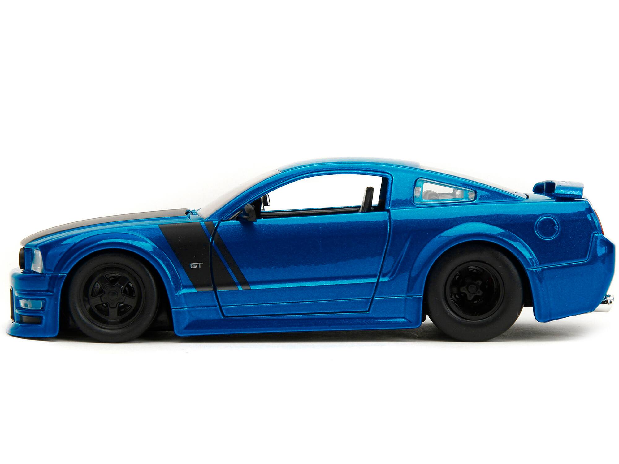 Left. Jada - 2006 Ford Mustang GT Blue Metallic with Matt Black Hood and Stripes "Bigtime Muscle" Series 1/24 - Blue Metallic With Matt Black.