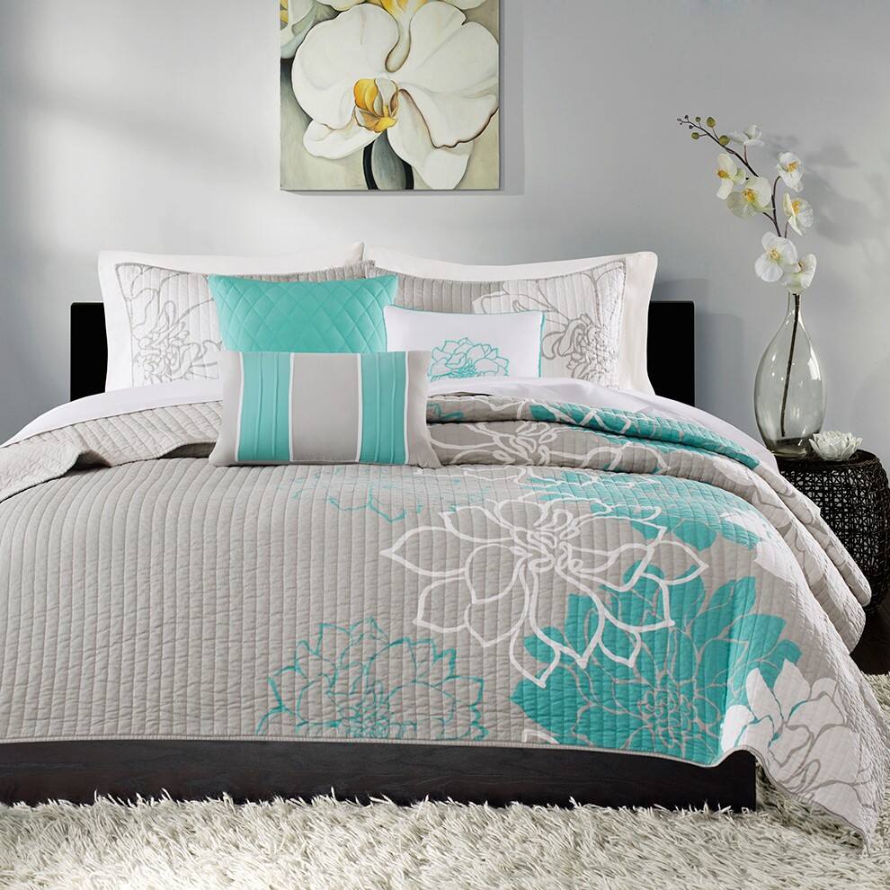 Alt View 1. Gracie Mills - Gracie Mills Glenda 6-Piece Reversible Cotton Printed Quilt Set with Throw Pillows - Aqua.