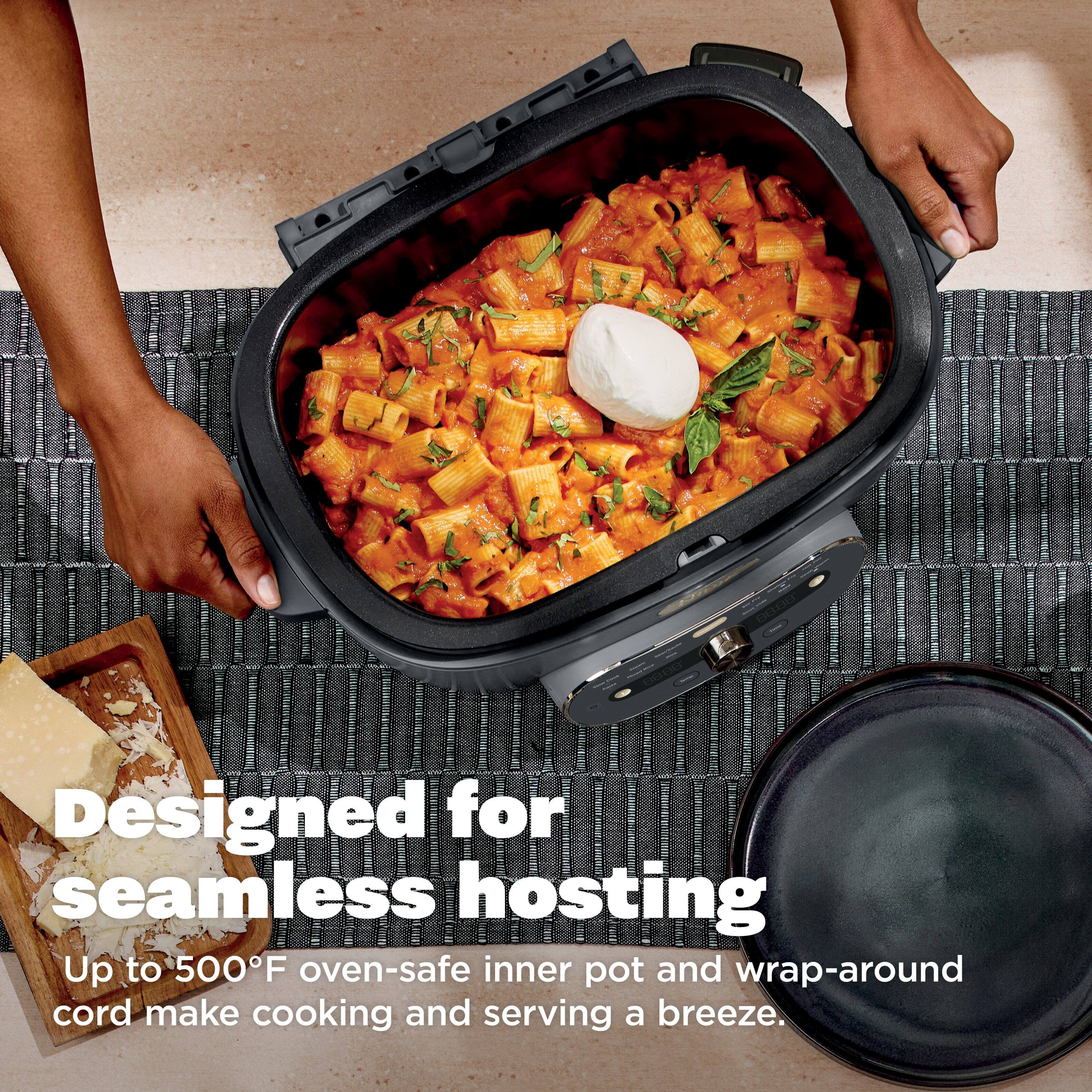 8888  
Designed for seamless hosting  
Up to 500°F oven-safe inner pot and wrap-around cord make cooking and serving a breeze.