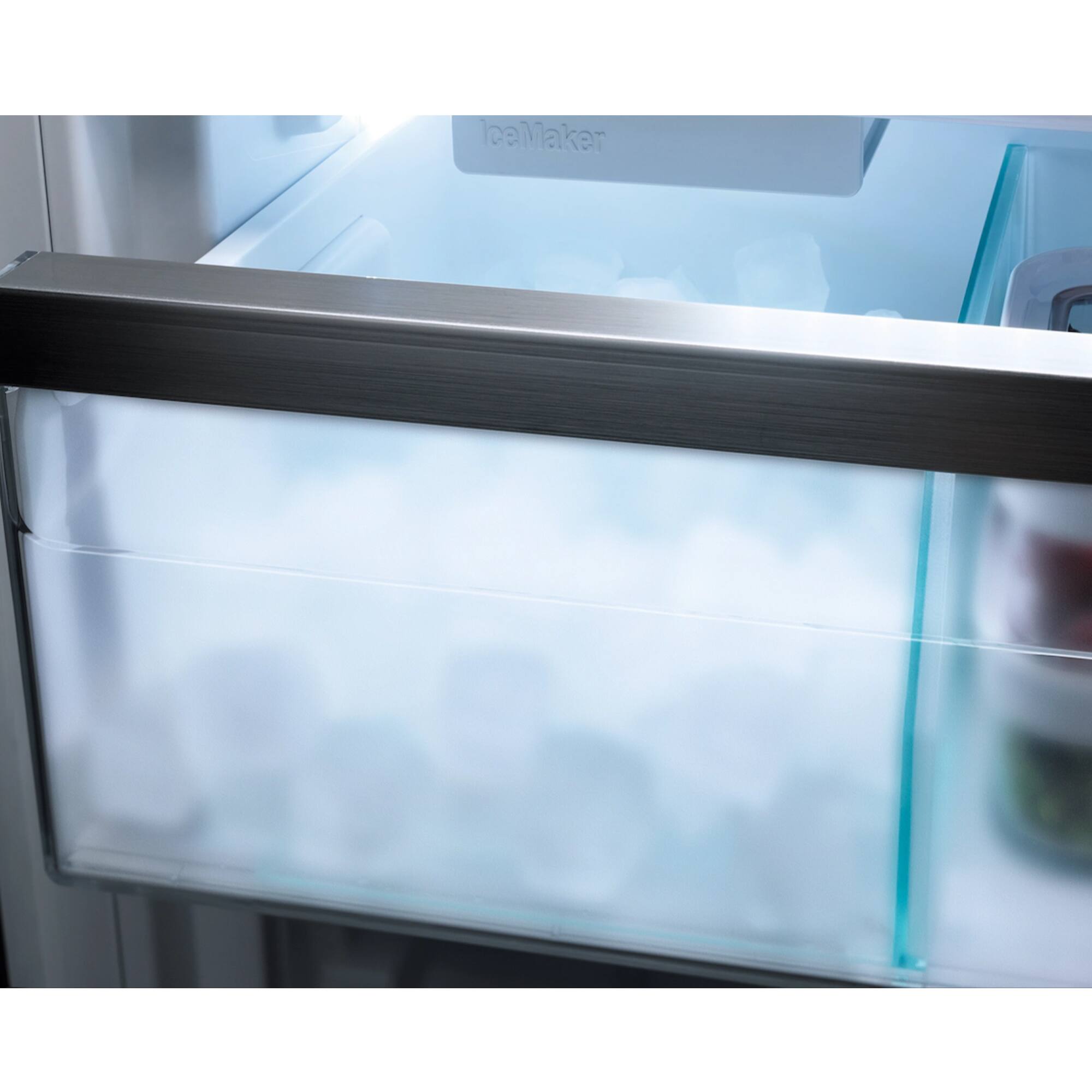 Alt View 4. Miele - KFN 4799 DDE   PerfectCool Freestanding Refrigerator with Bottom-Freezer - Stainless.