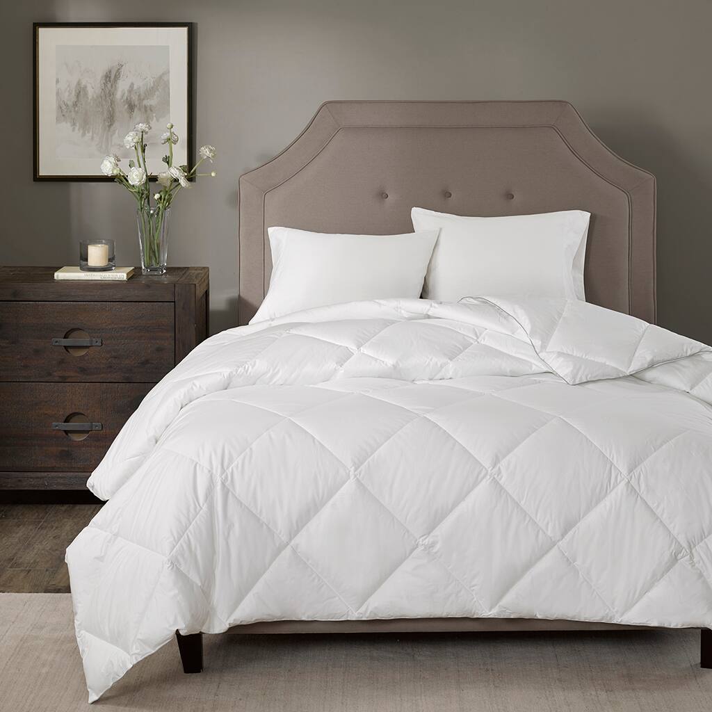 Alt View 2. Gracie Mills - Gracie Mills Lonnie All-Season Diamond Quilting 1000 Thread Count Down Alternative Comforter - White.