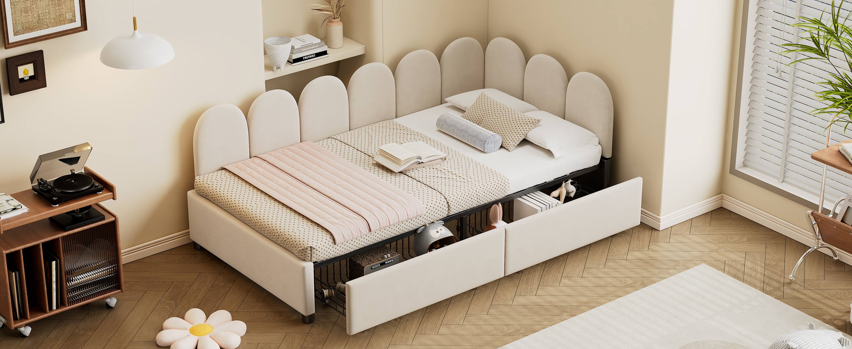 The text on the image is:

"TRTREV"