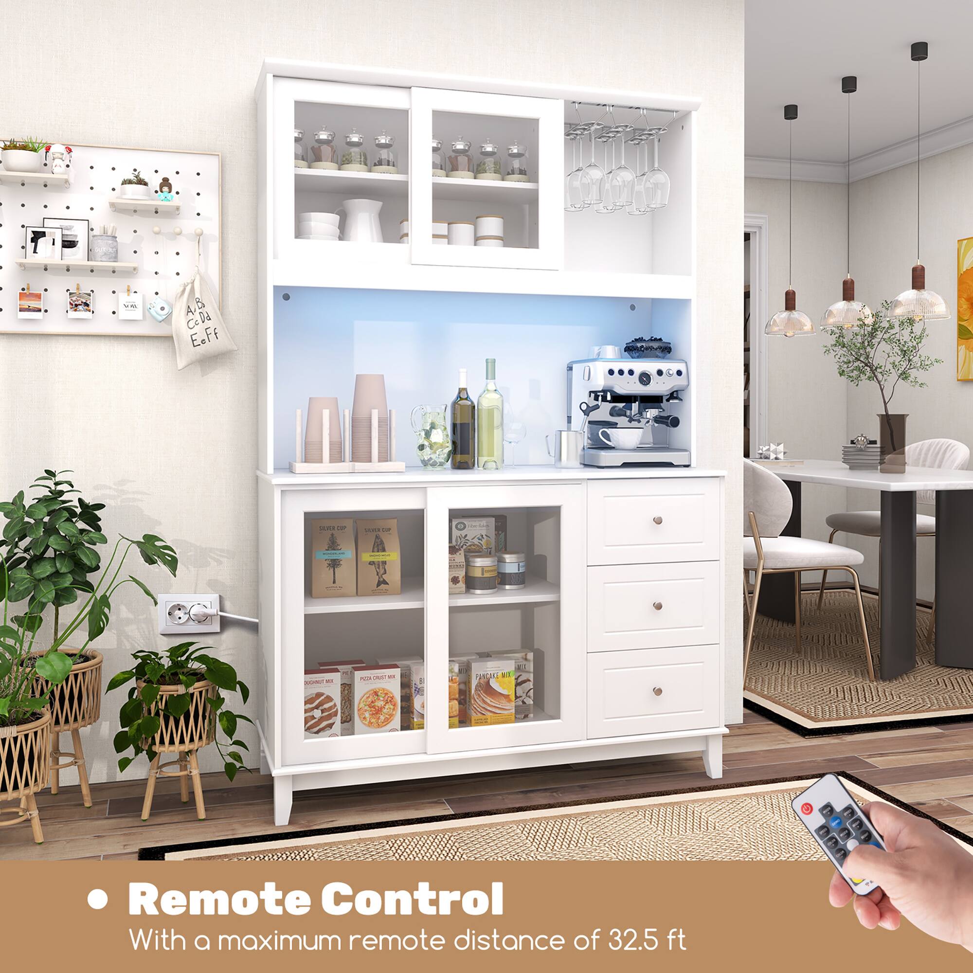 A.B CeD EeFf

Remote Control
With a maximum remote distance of 32.5 ft