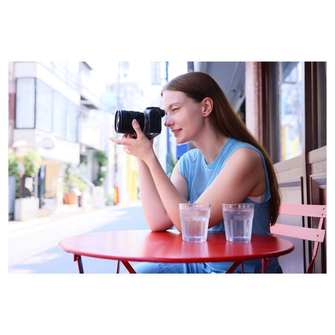 Left. Tamron - TAMRON B060 11 to 20mm F2.8 Di III A RXD Ultra Wide Angle Zoom Black Lens.