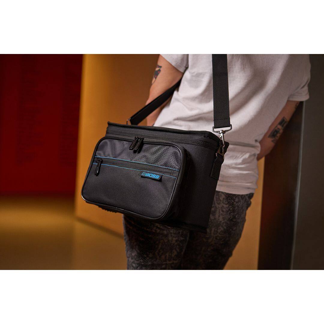 Left. BOSS - Boss Carry Bag for VE-22.