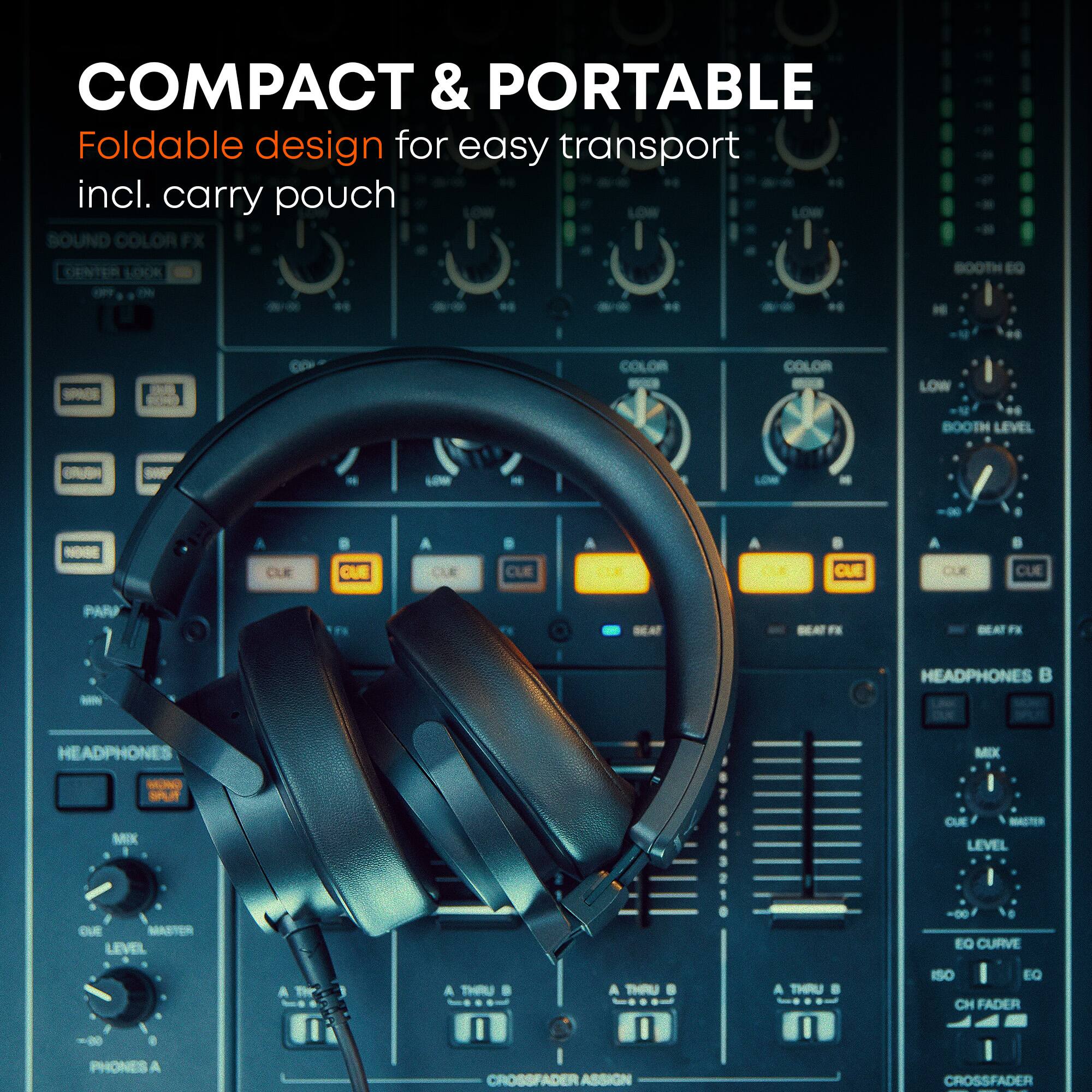 COMPACT & PORTABLE  
Foldable design for easy transport incl. carry pouch