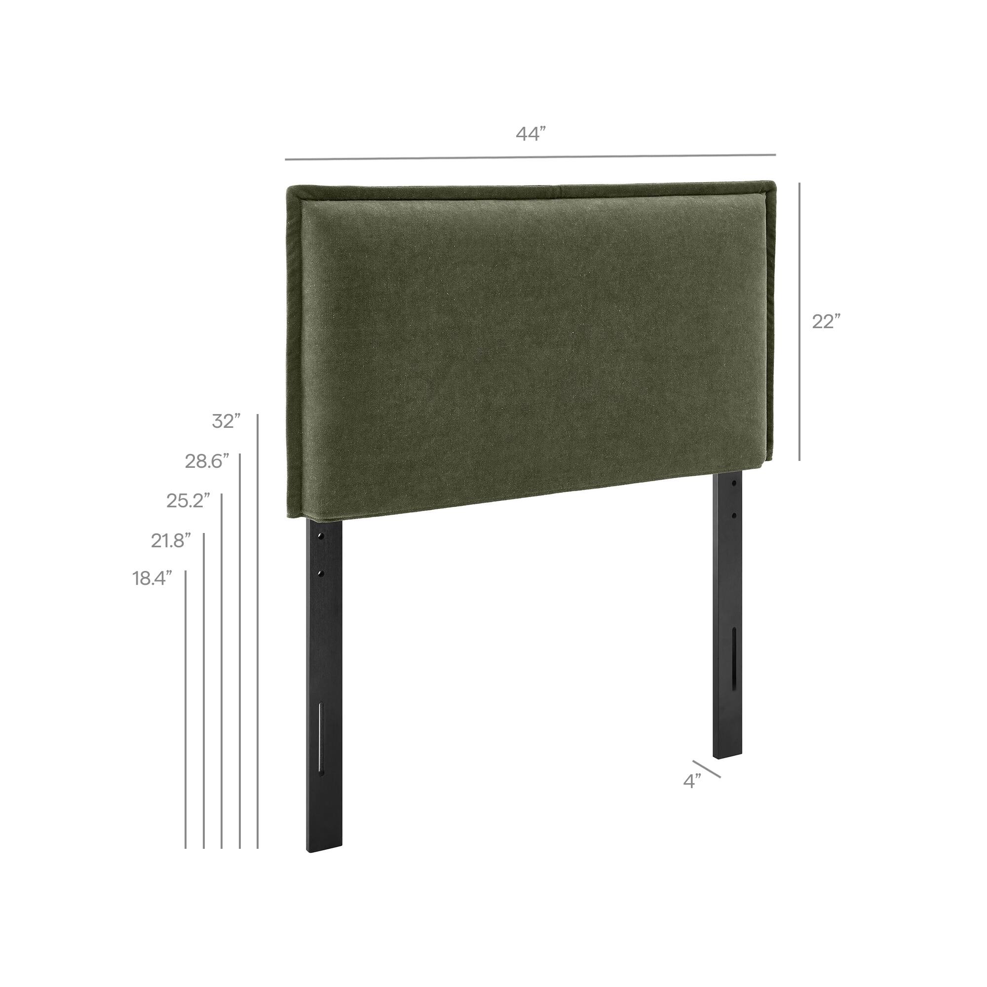 44" x 22" x 32" x 28.6" x 25.2" x 21.8" x 18.4" x 4"