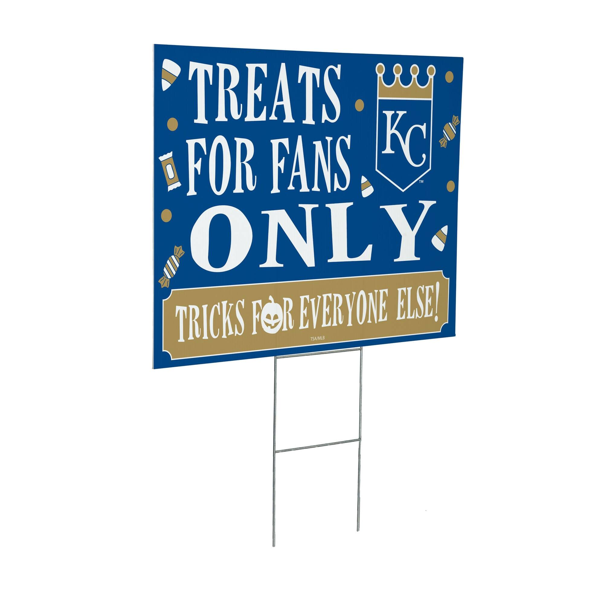 TREATS FOR FANS ONLY  
TRICKS FOR EVERYONE ELSE!  
KC
