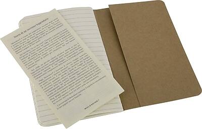 Sure, here is the corrected and grouped text from the image:

---

**Storia di Moleskine**

Moleskine è un diario di carta, un quaderno di appunti, un taccuino, un libro, un oggetto, un'idea, un'emozione, un'esperienza. È un'idea che ha viaggiato per il mondo, che ha attraversato le culture, che ha raccolto le storie di chi l'ha usato, che ha raccontato la storia di chi l'ha scritto, disegnato, dipinto, incollato, inciso, ricordato, dimenticato, riscritto, riscoperto, ritrovato, perso, ritrovato, perso, ritrovato.

Moleskine è nato a Parigi, nel 1895, come un taccuino per artisti, scrittori, poeti, pittori, scienziati, inventori, pensatori, sognatori, viaggiatori, esploratori, avventurieri, ribelli, ribelli, ribelli. È nato come un'idea