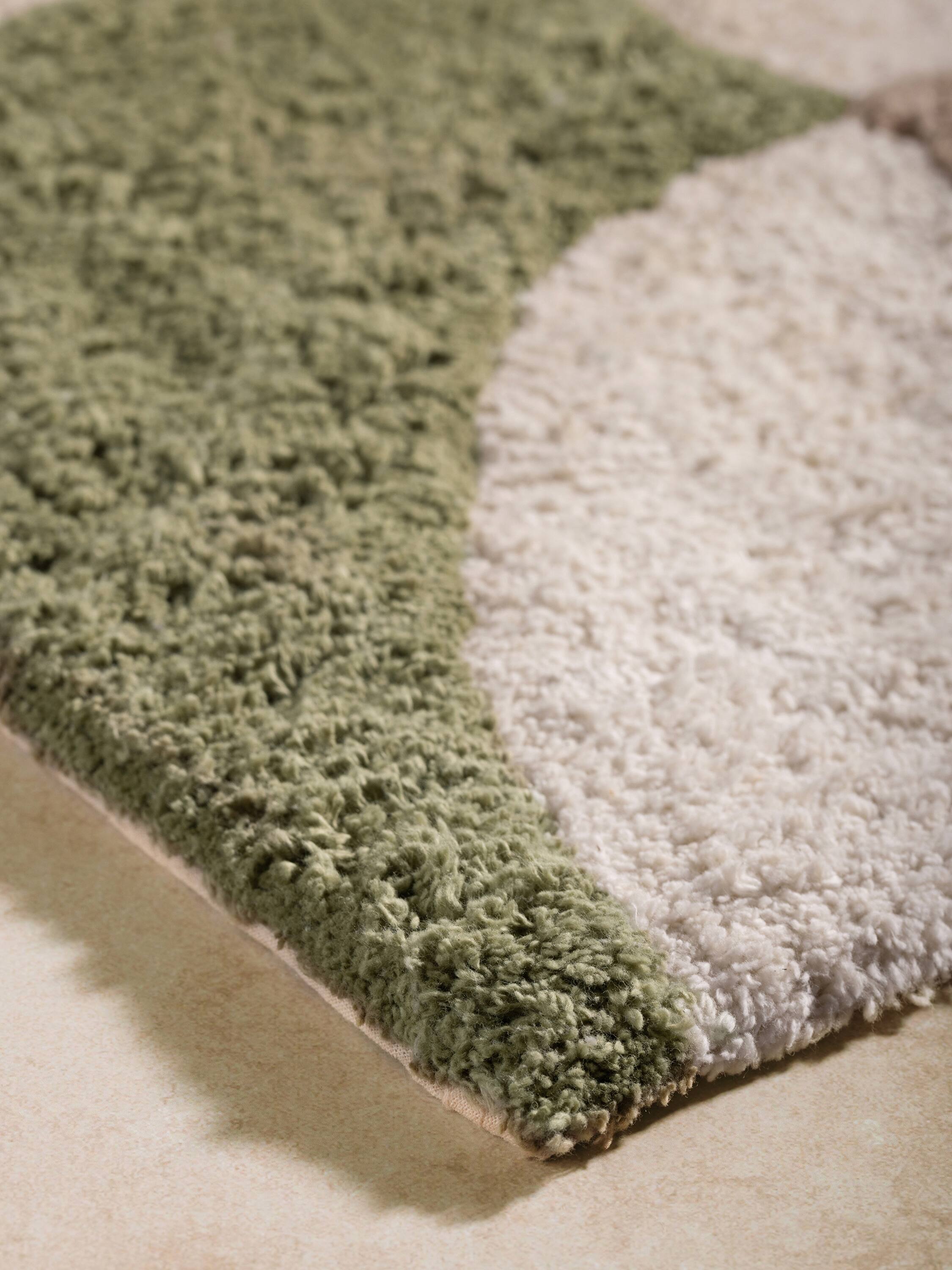 Back. GAURI KOHLI - Glendale Bath Mat - Multicolored.