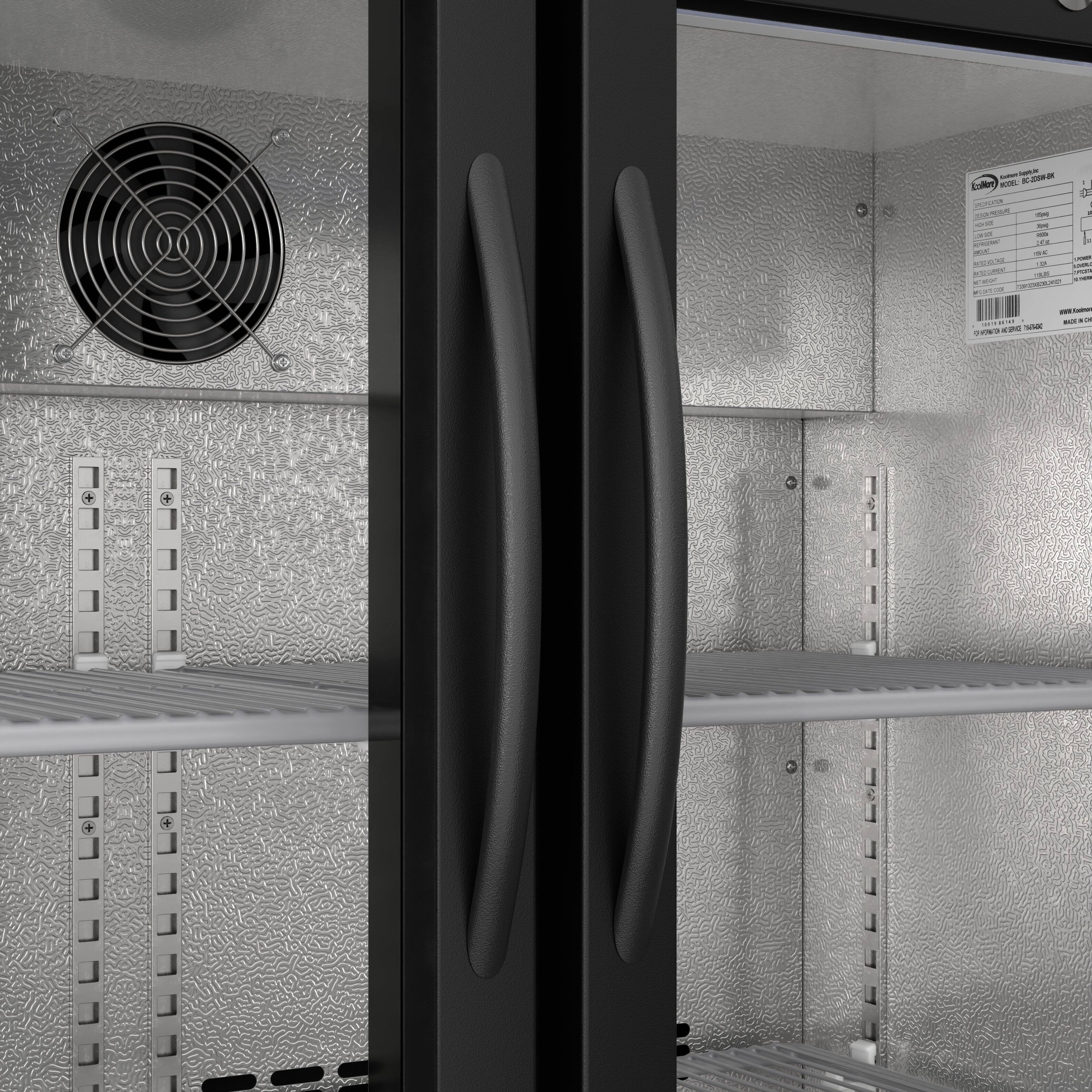 The text on the image appears to be a mix of letters and numbers, possibly representing a code or a sequence. Here is the corrected and grouped version:

- - - naL no - Et C - - - - - - - - -. - -   NTN - - . - -- - 0 . - - - - - .. - C - i SON i - - + - + +

This seems to be a random sequence and does not form coherent words or phrases. If you have a specific context or need further clarification, please provide more details.