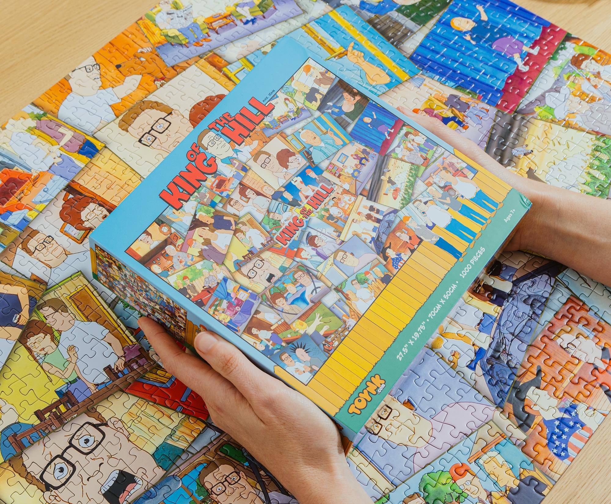 KING OF THE HILL

1000 PIECES
27" x 19.75"

AGES 7+

TOYAK