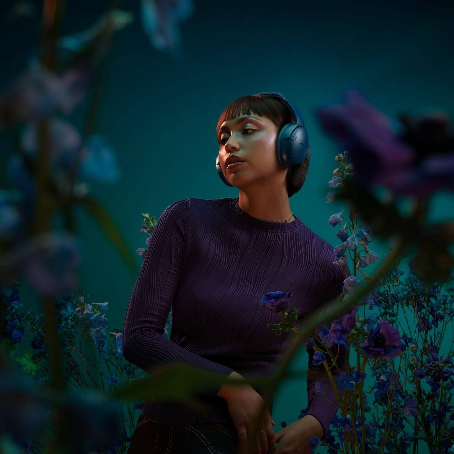 Alt View 2. Bose - Bose QuietComfort Headphones Bundle with Fast Charger - Wireless Bluetooth Over-Ear Noise Cancelling (Twilight Blue) - Twilight Blue.
