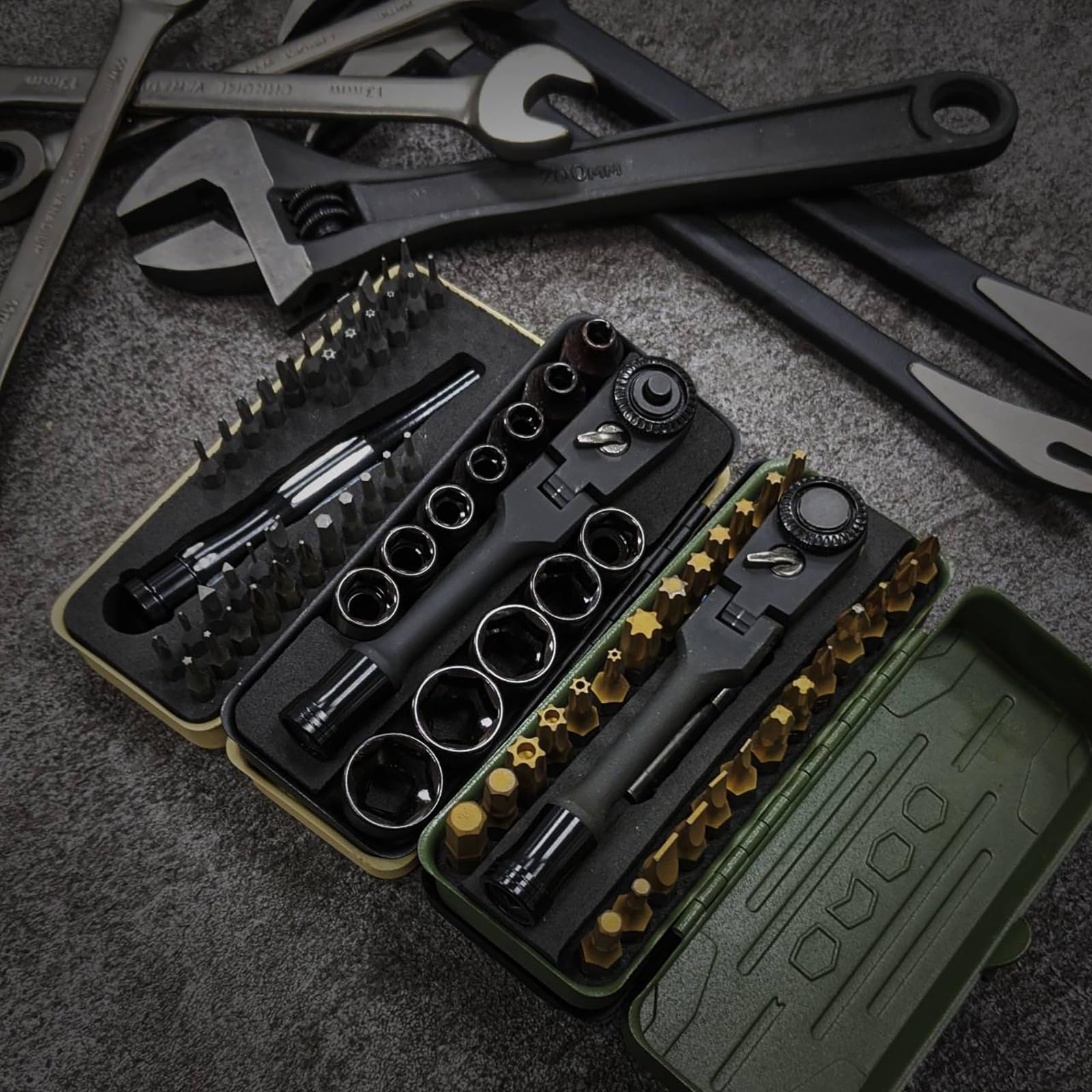 C 1 Poom GVZMA 19/0200 10 : SANADILM D "St. a I