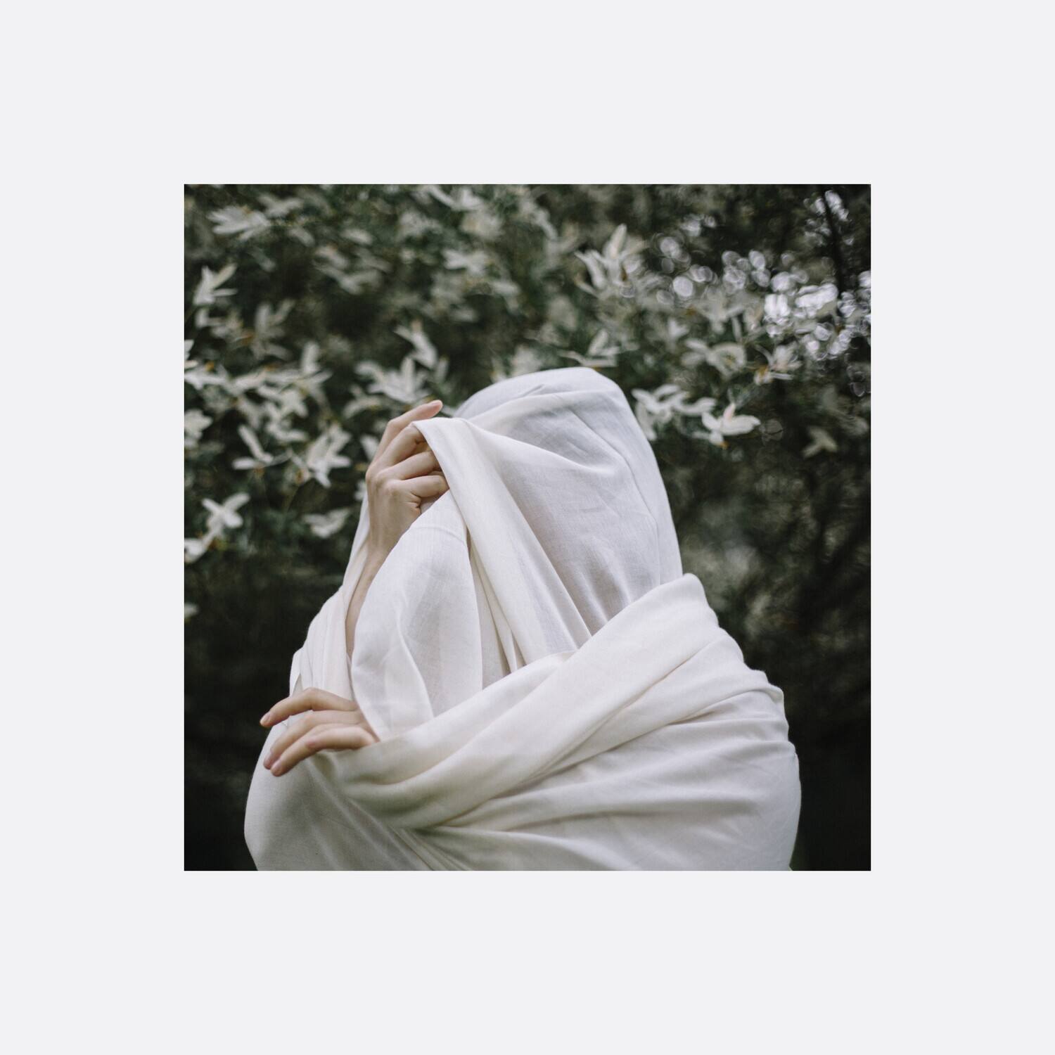 Front. Zola Menneoh - Longing For Belonging   - VINYL LP.