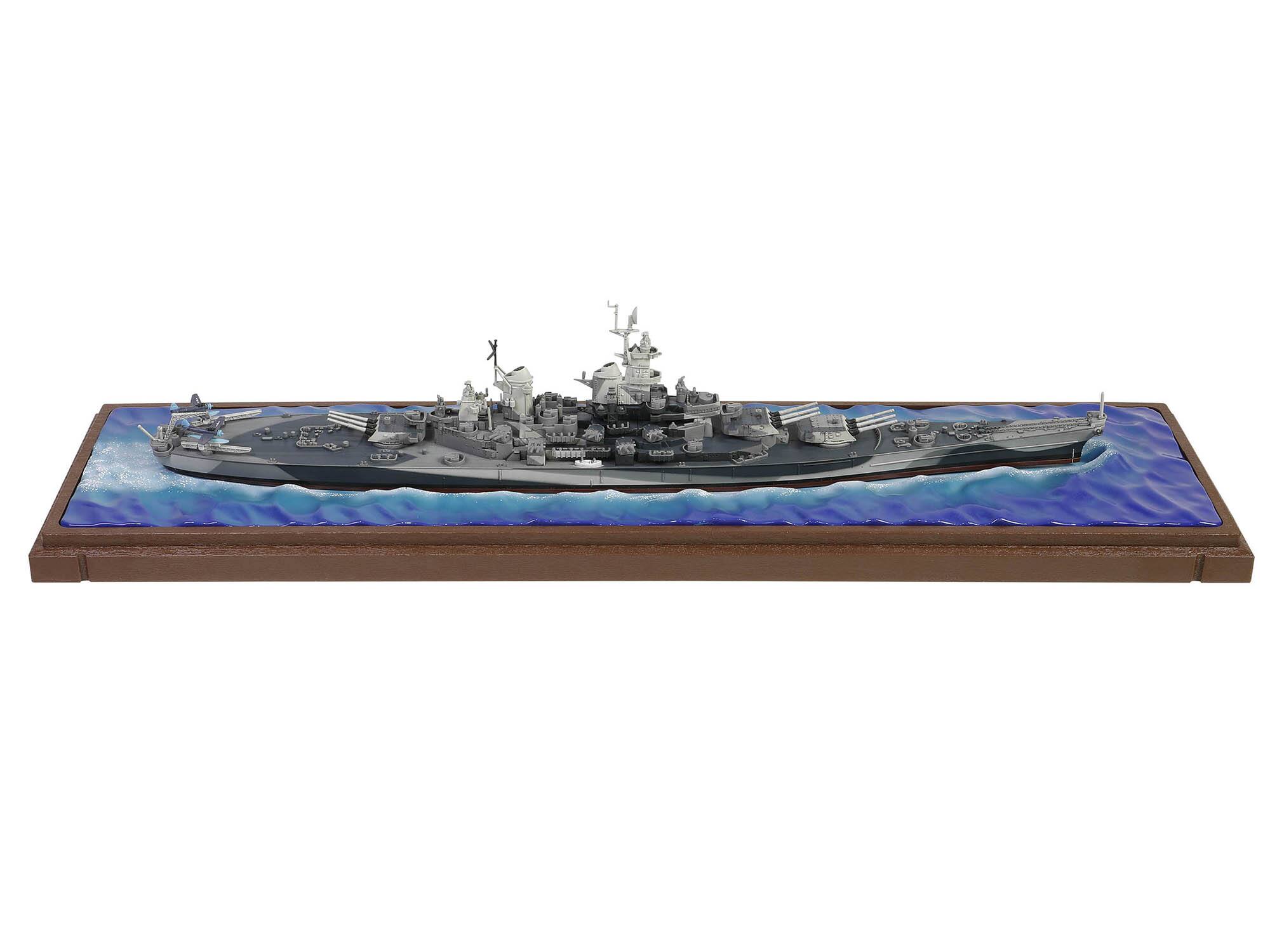 Alt View 3. Forces Of Valor - USS Missouri (BB-63) Iowa-class Battleship "Battle of Okinawa" 1945 US Navy "Battleship" 1/700 Model by Forces of Valor.