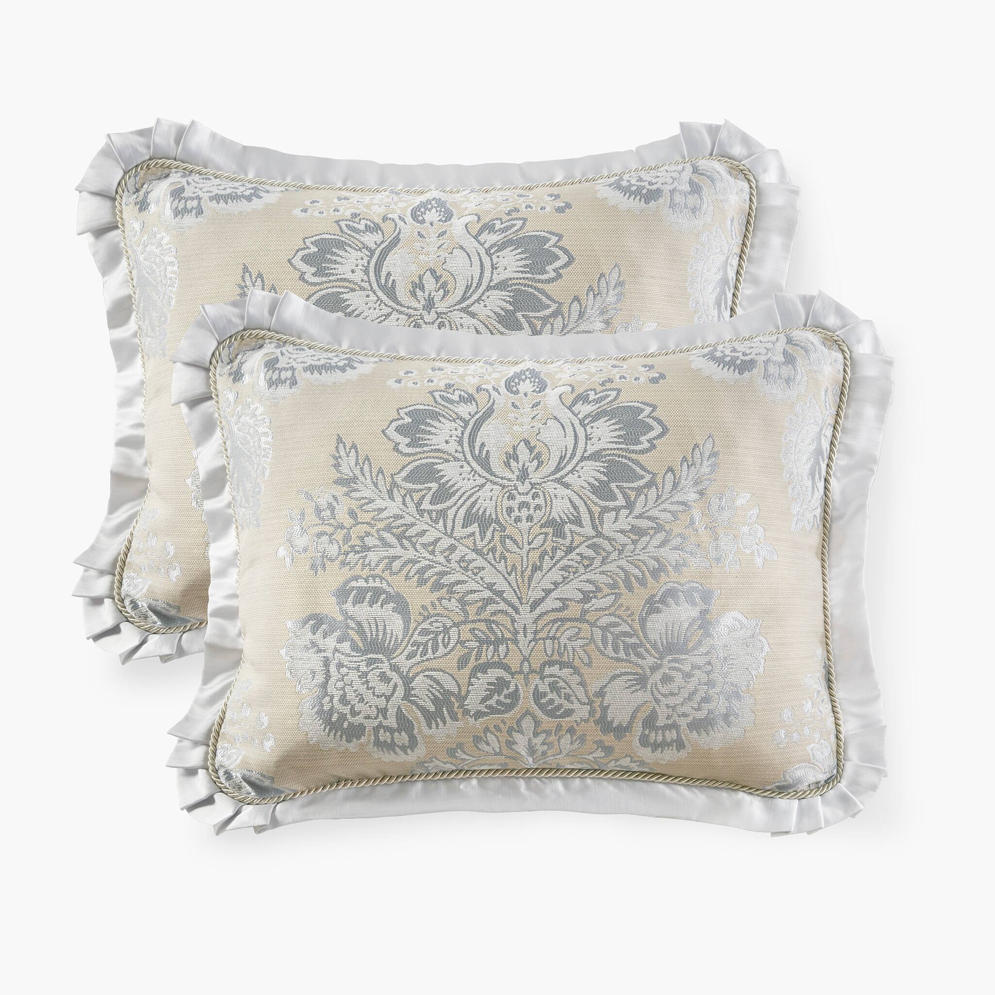 Alt View 4. Gracie Mills - Gracie Mills Yvonne 4-Piece Vintage Chenille Jaquard Comforter Set - Beige.