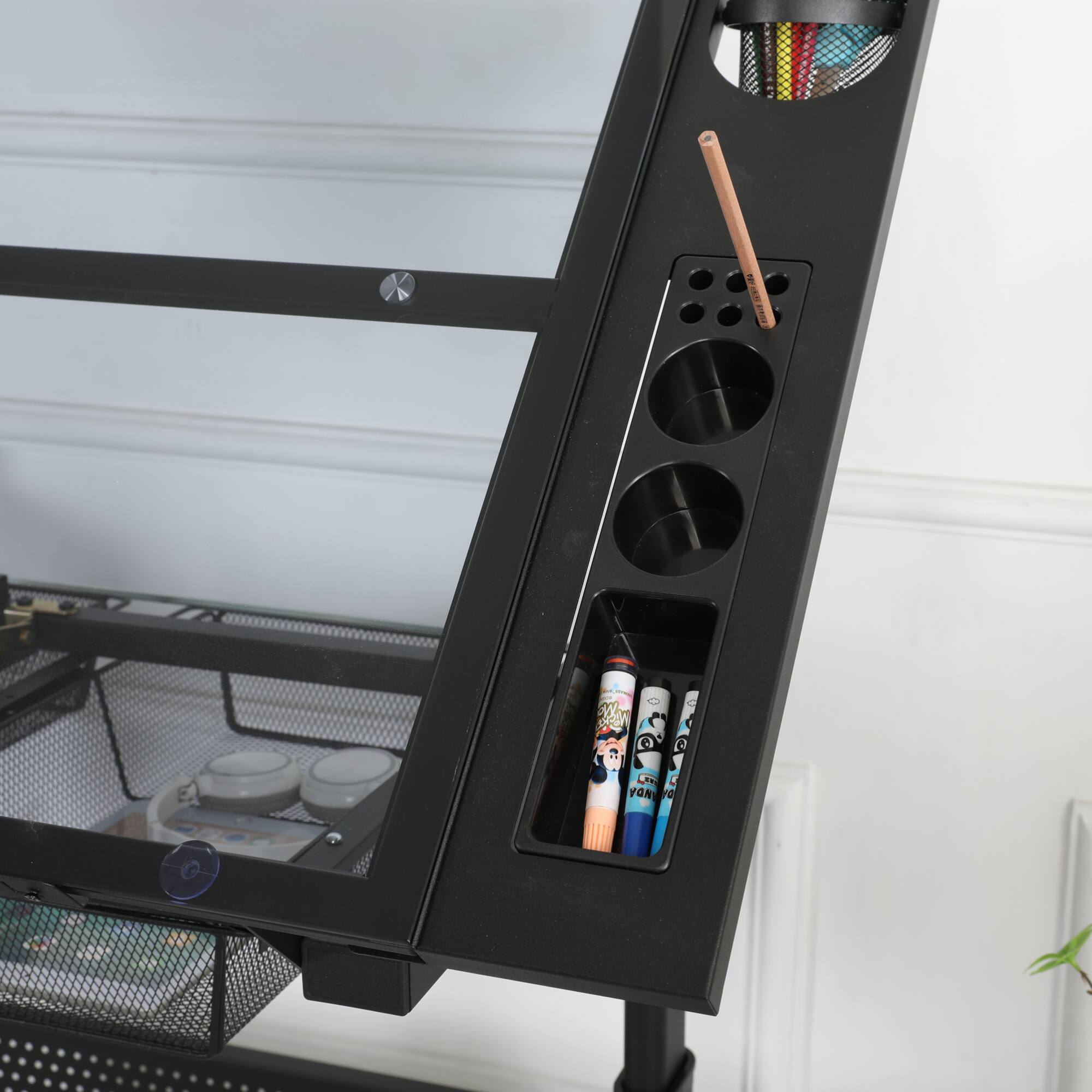 The text on the image reads:

"YANKEE"