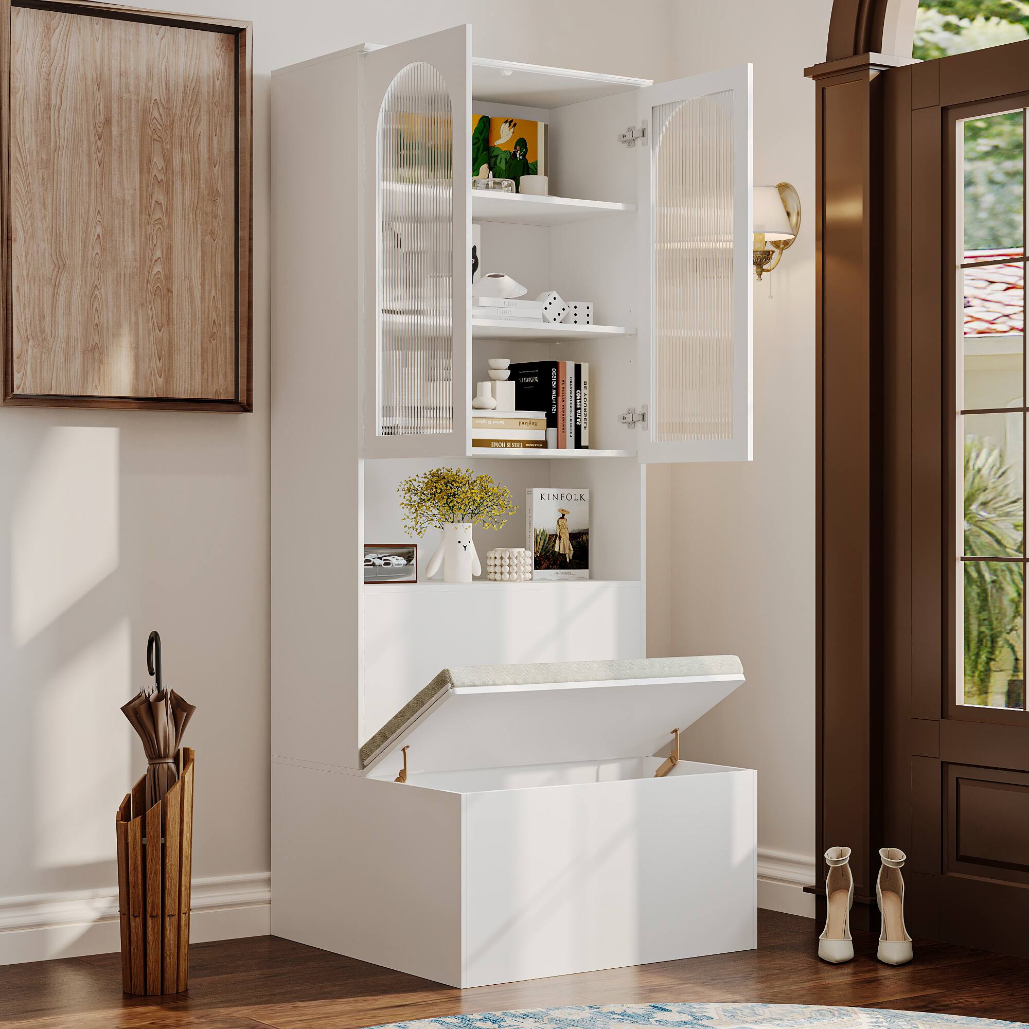 - c C I I : : I  | | | i 1 .-... KINFOLK