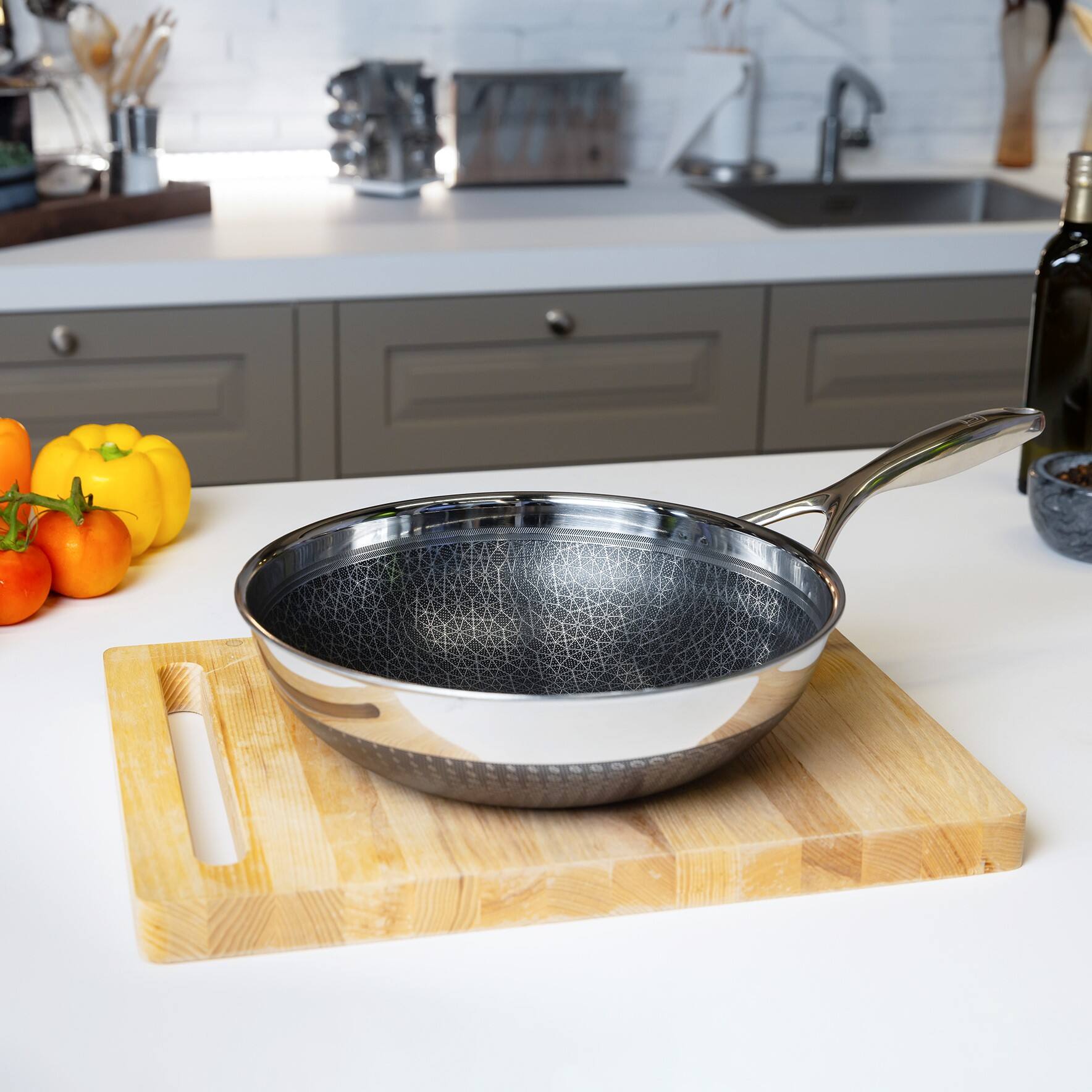 Alt View 7. Livwell Brands - DiamondClad™ 12" Hybrid Nonstick Stainless Steel Wok Pan, Dishwasher Safe, PFOA-free – Silver/Black - Black/Silver.