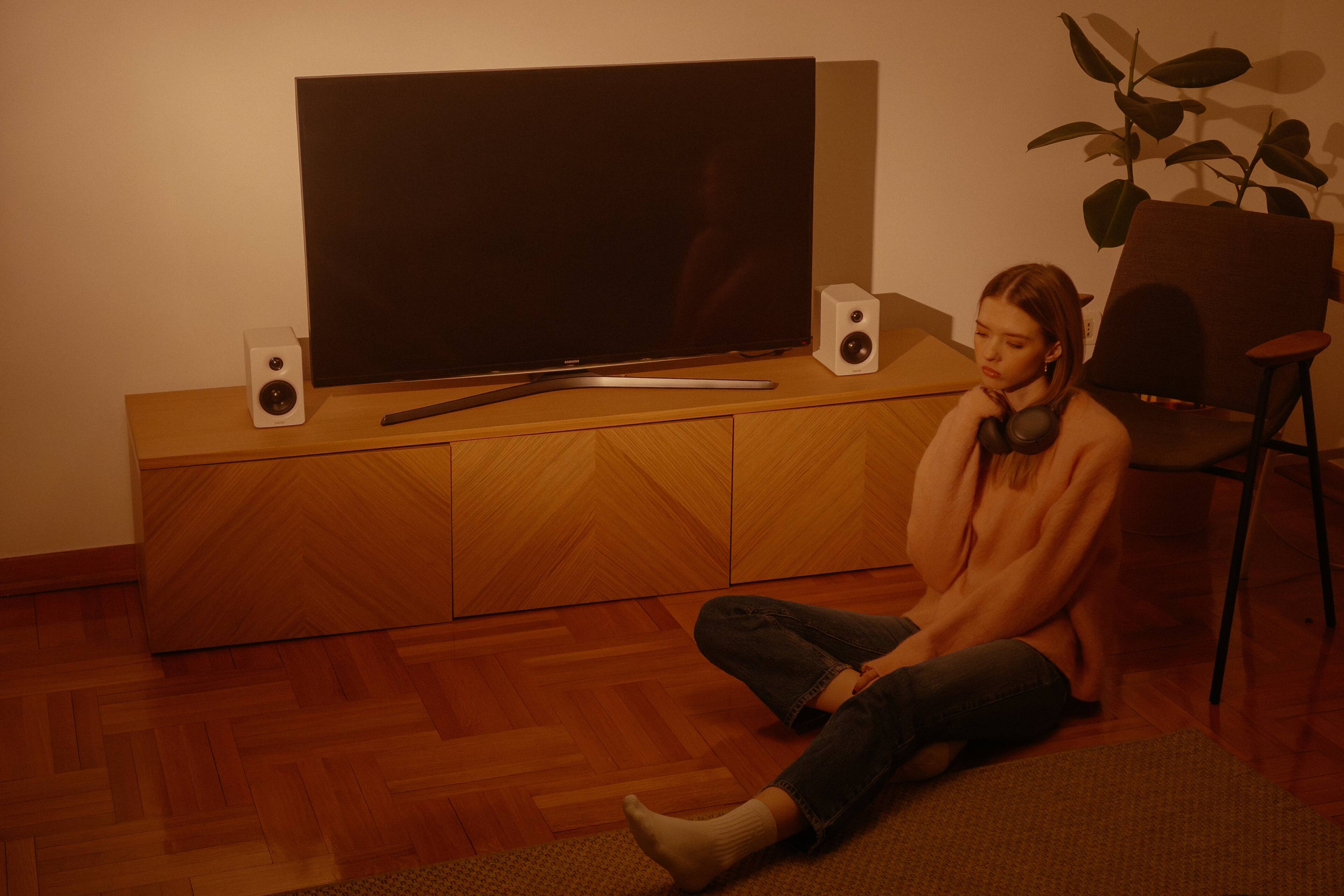 Alt View 11. Edifier - M60 Compact Desktop 2.0 Speakers (Pair) - Oak Brown.