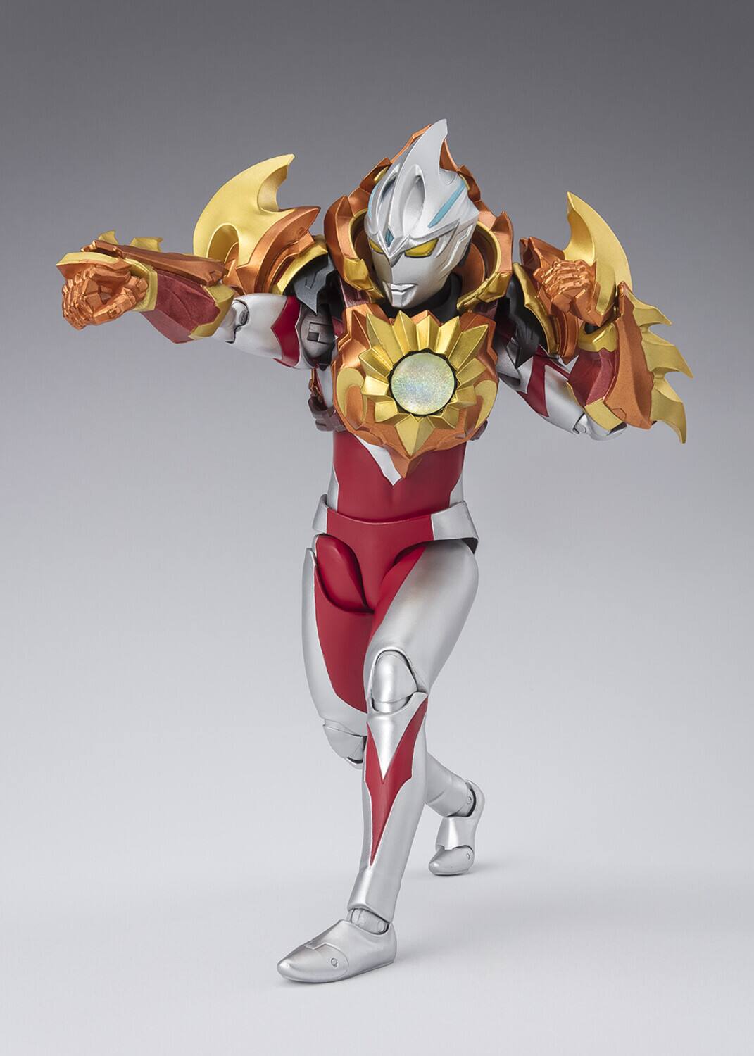 Alt View 4. Bandai - Tamashii Nations - Ultraman Arc - S.H.Figuarts - Solis Armor   - Collectibles - Multicolor.
